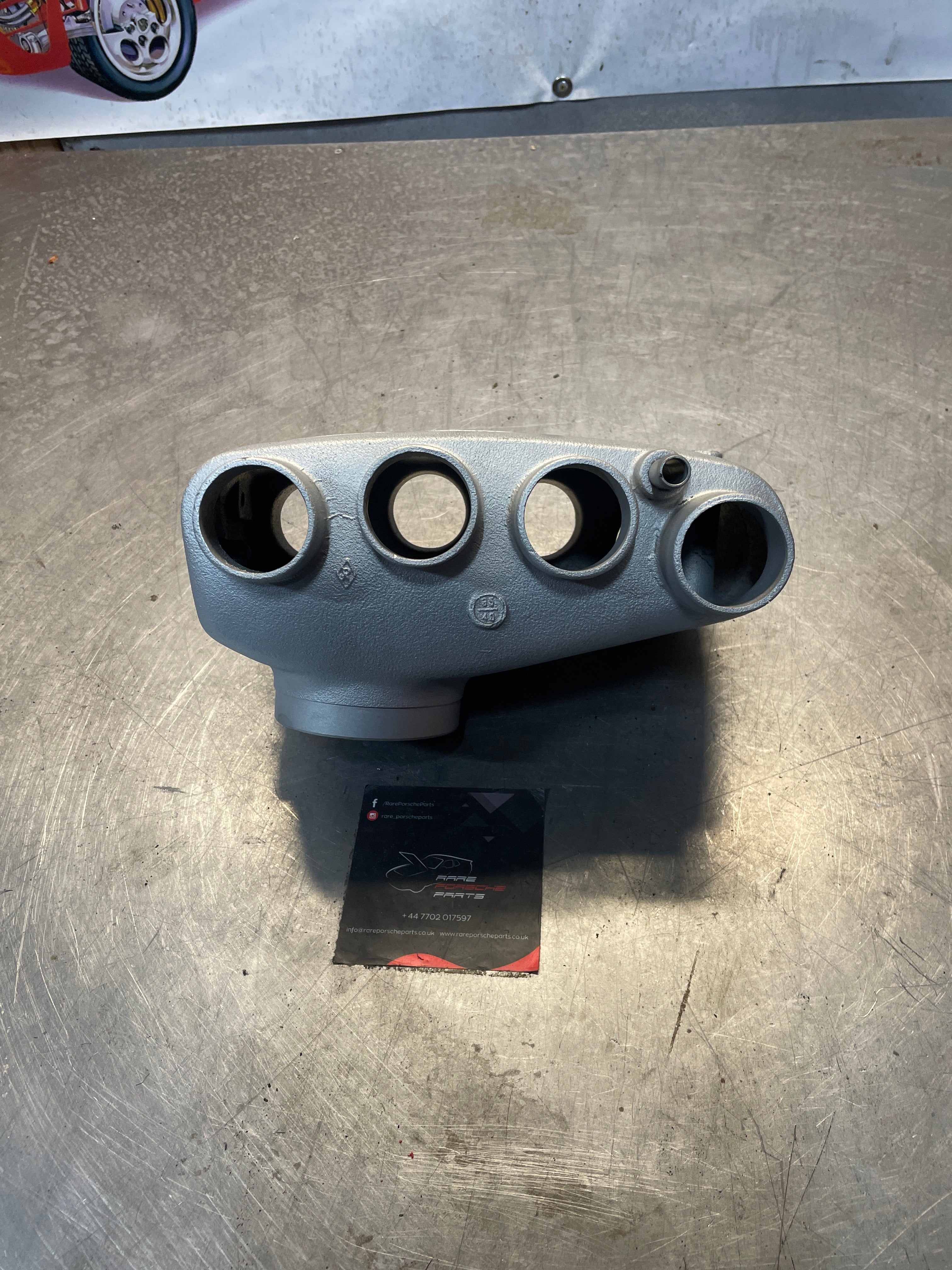 Porsche 928 Used plenum chamber 9281101590R - Image 4