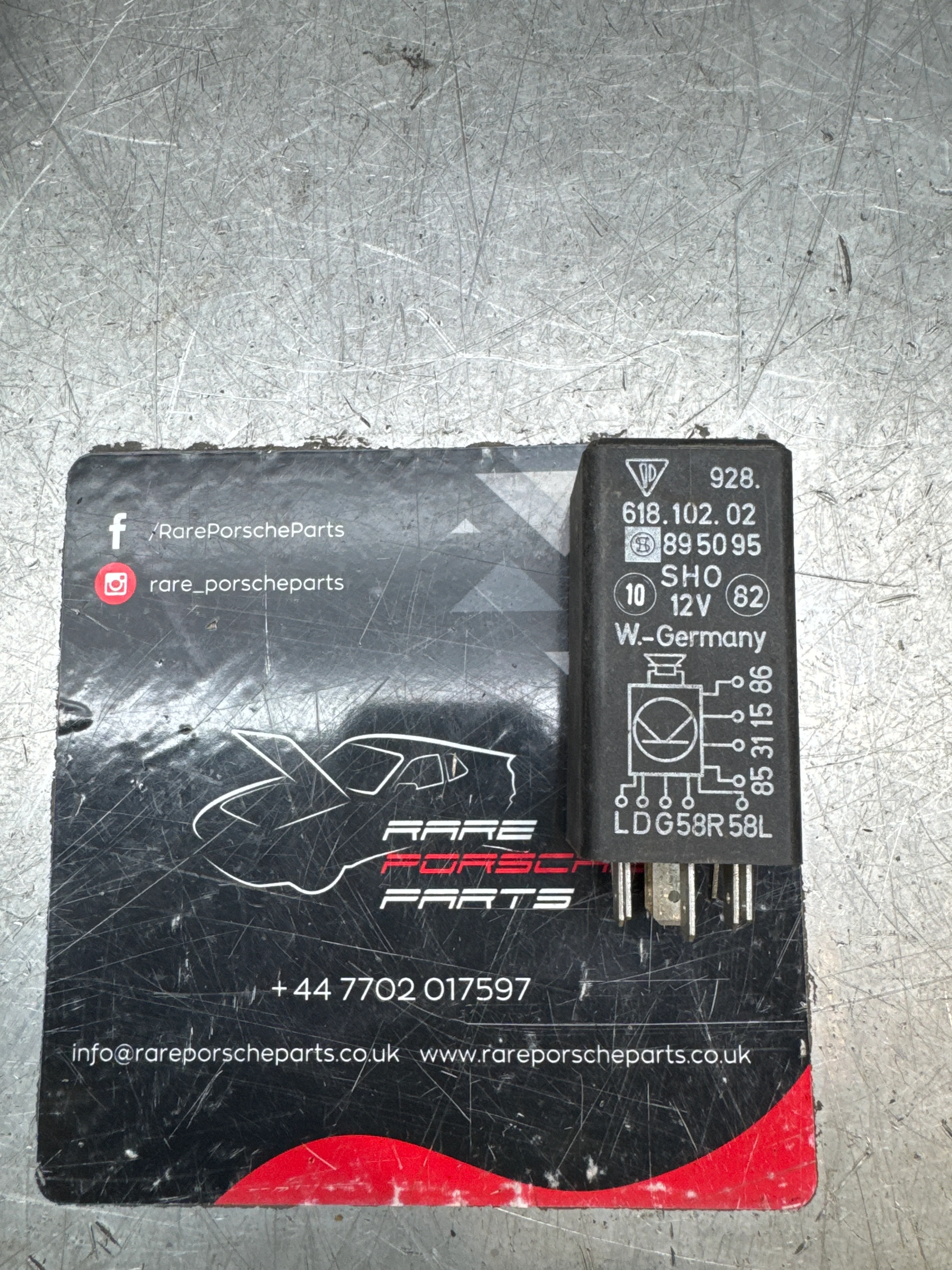 Porsche 928 warning time relay, used 92861810202