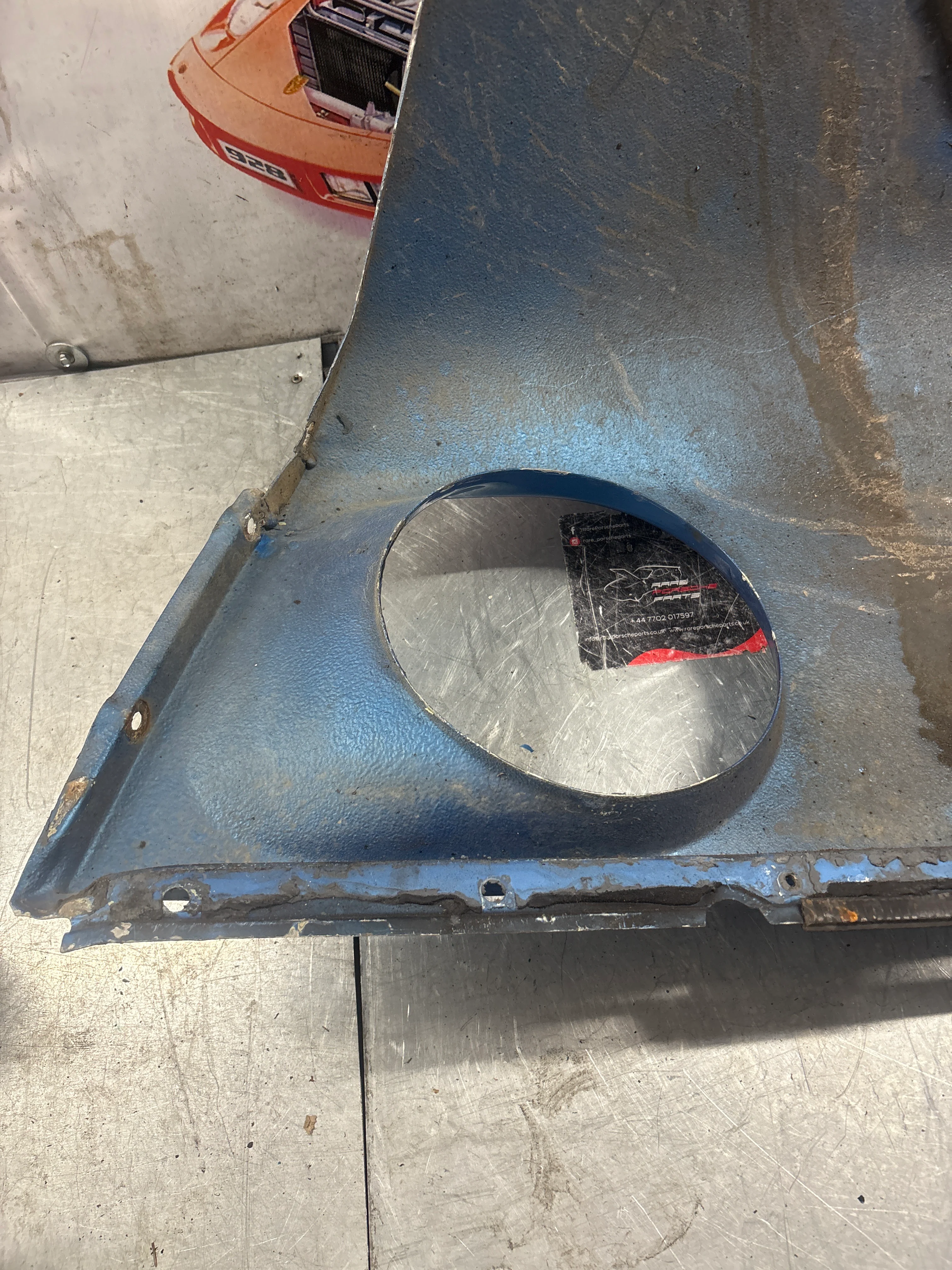 Porsche 928S front left wing, 92850301103 used - Image 13