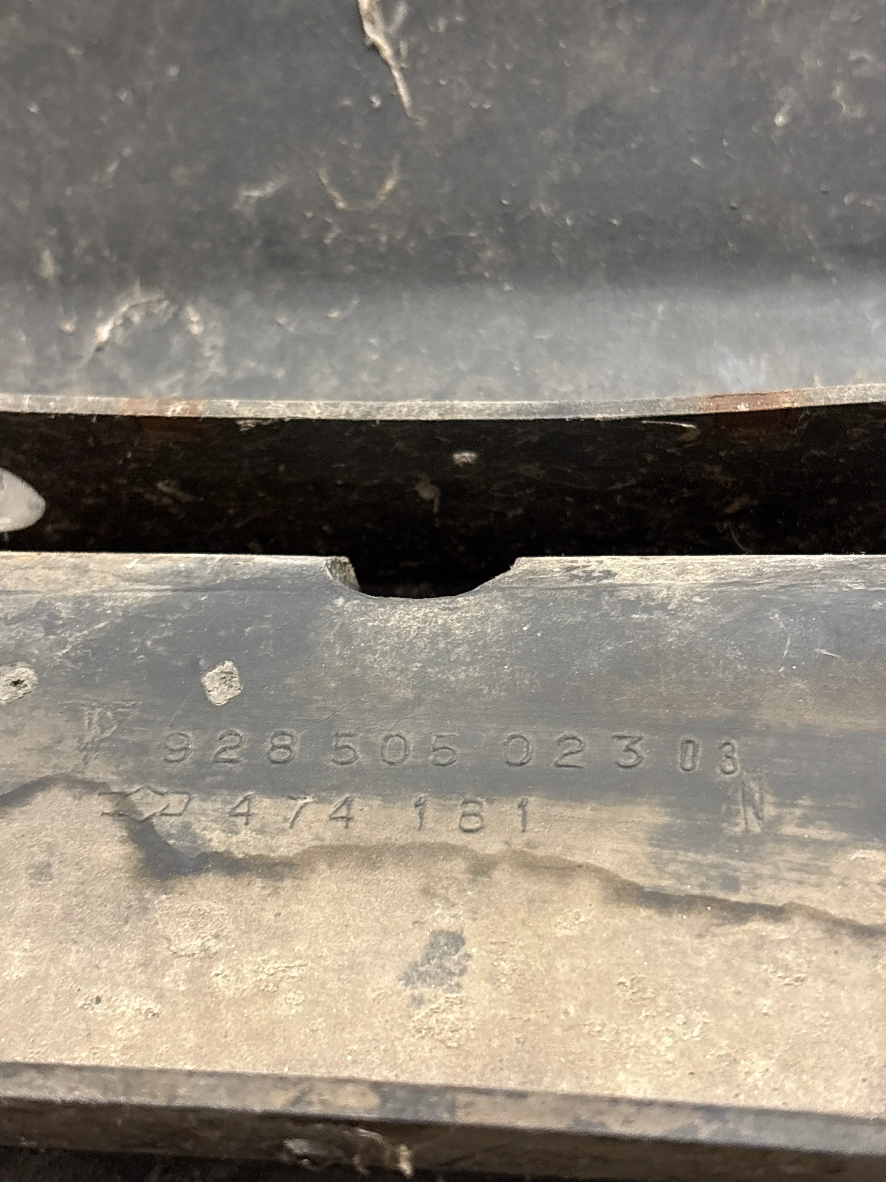 Porsche 928S rear bumper, used 92850502303 / 474181 - Image 13