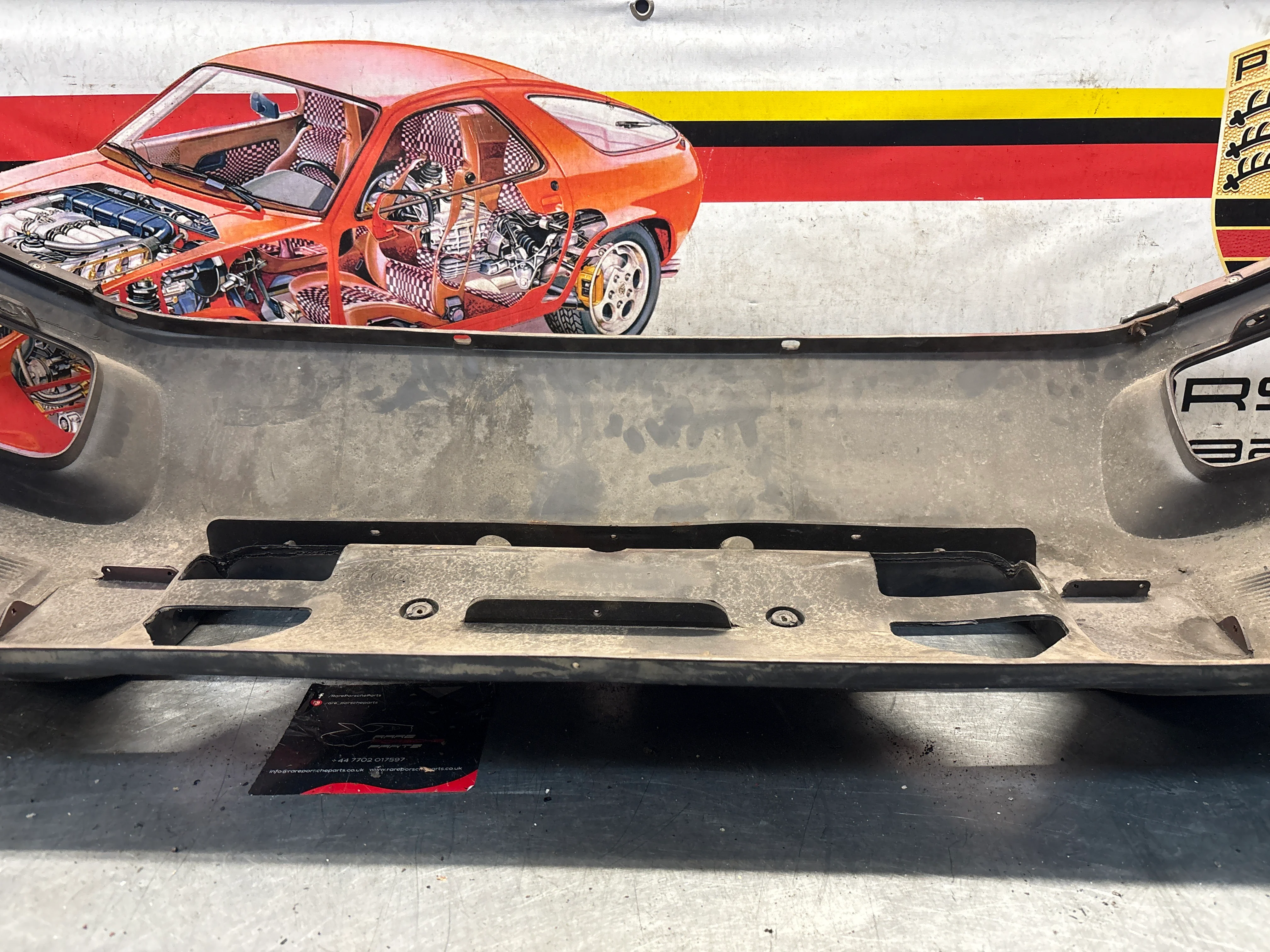 Porsche 928S rear bumper, used 92850502303 / 474181 - Image 14