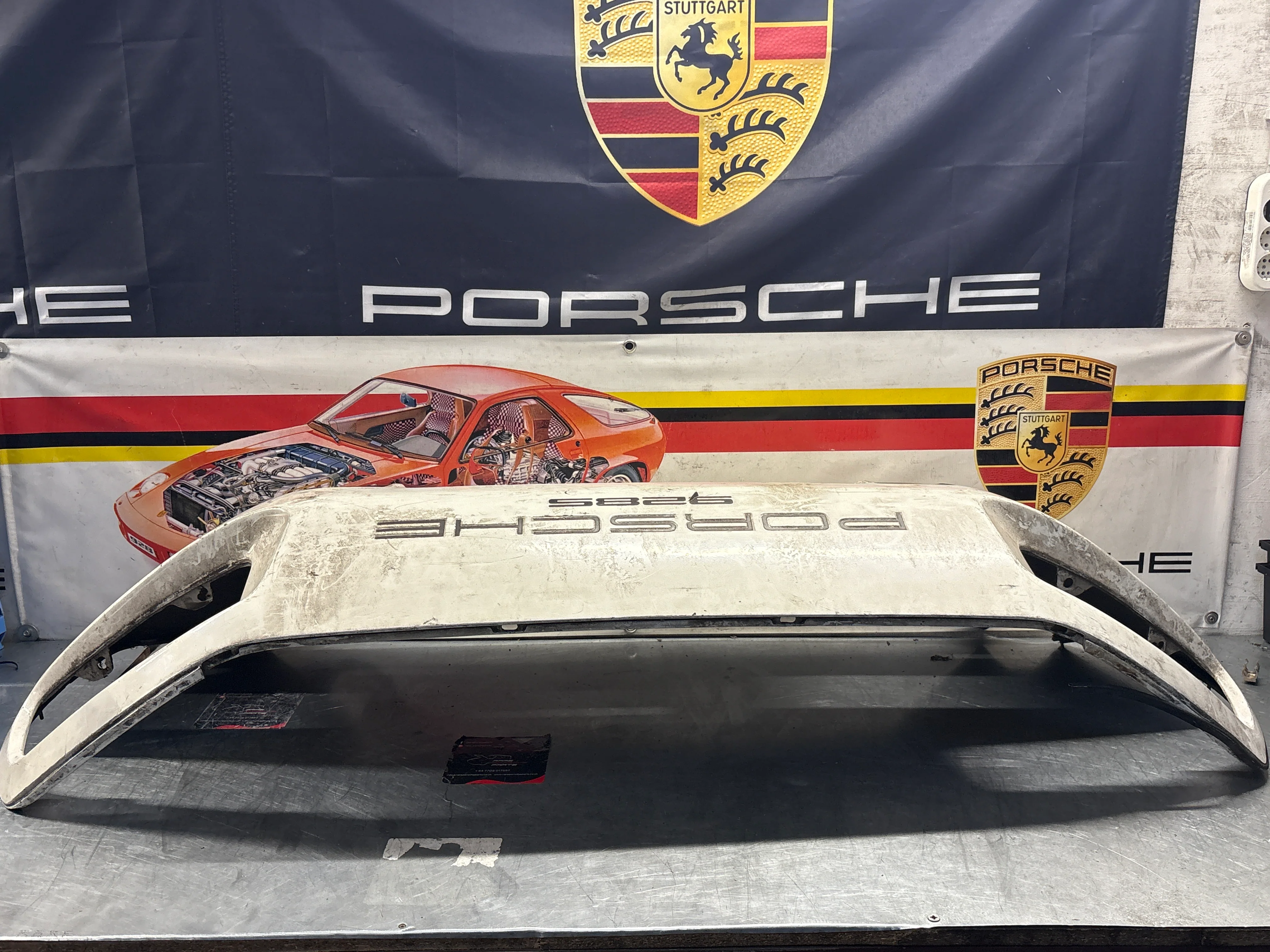 Porsche 928S rear bumper, used 92850502303 / 474181 - Image 6