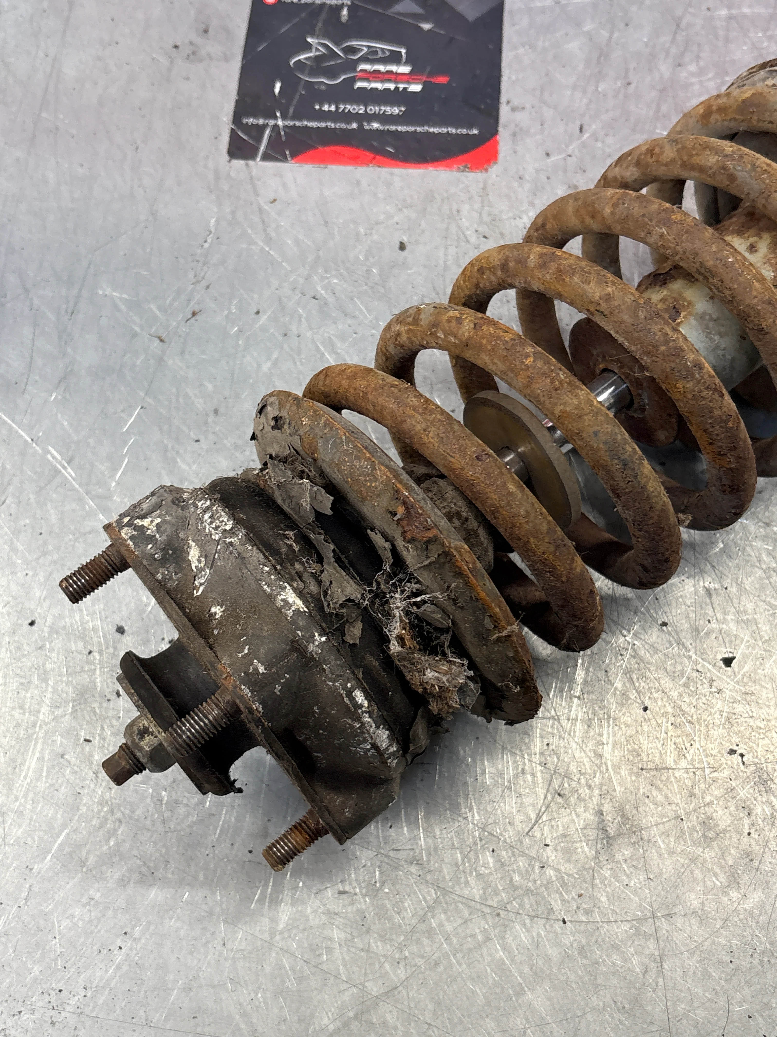 Porsche 928 Front shock absorber, used 92834305507 - Image 9