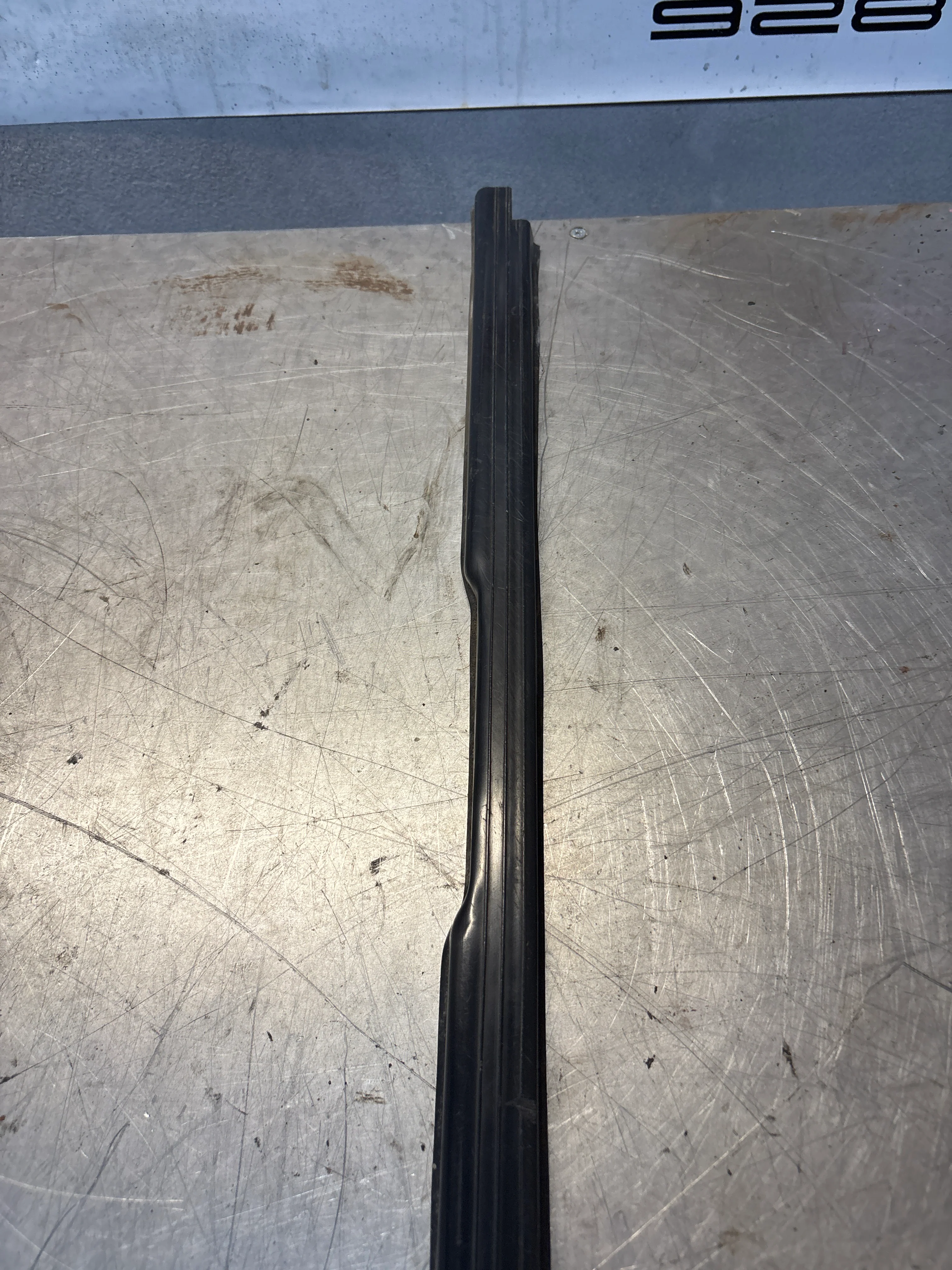 Porsche 944 85.5- right sill trim, used 94455112200 - Image 2