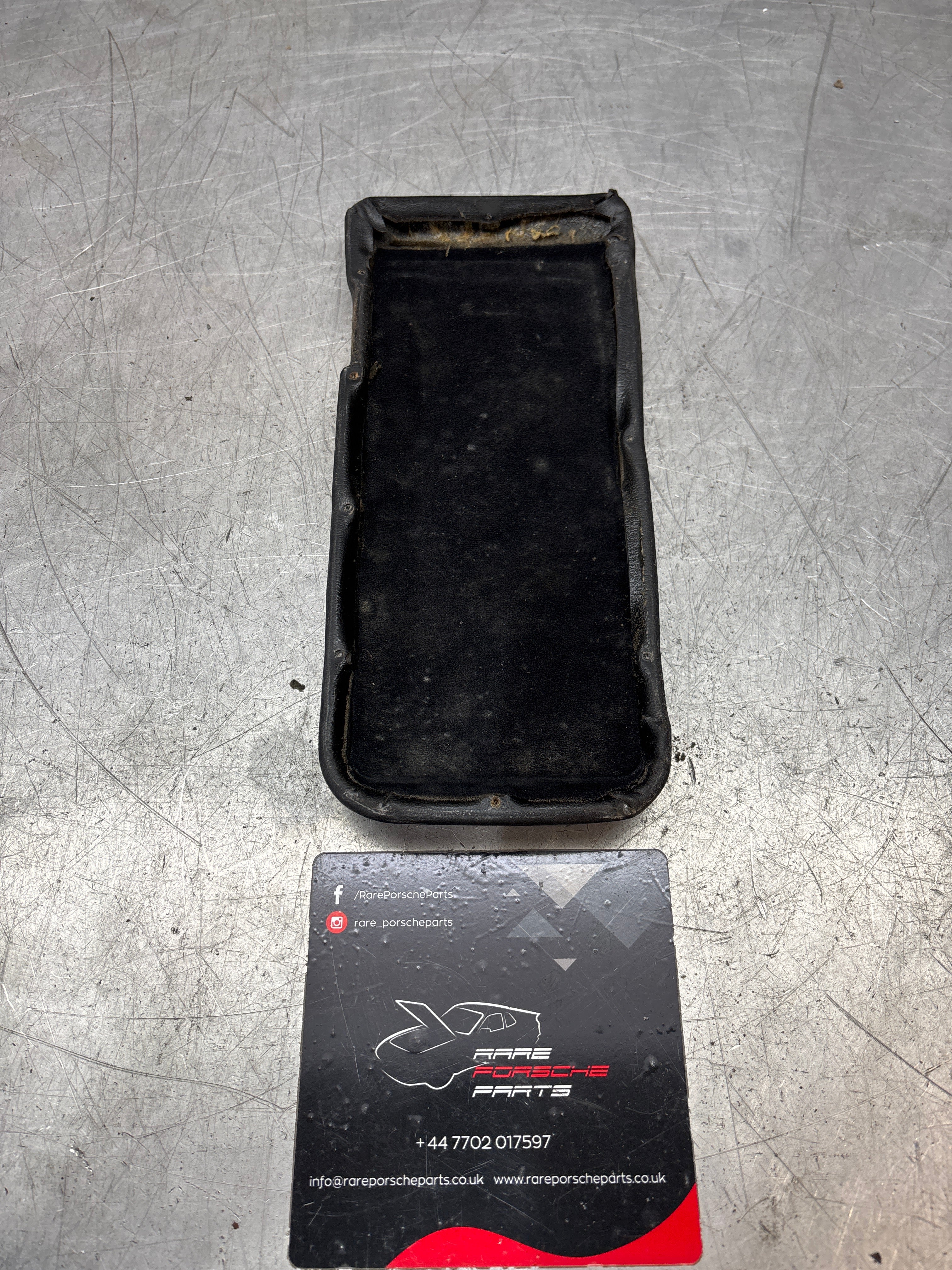 Porsche 944 86-92 arm rest top black 94555206300 used RHD, faded - Image 4