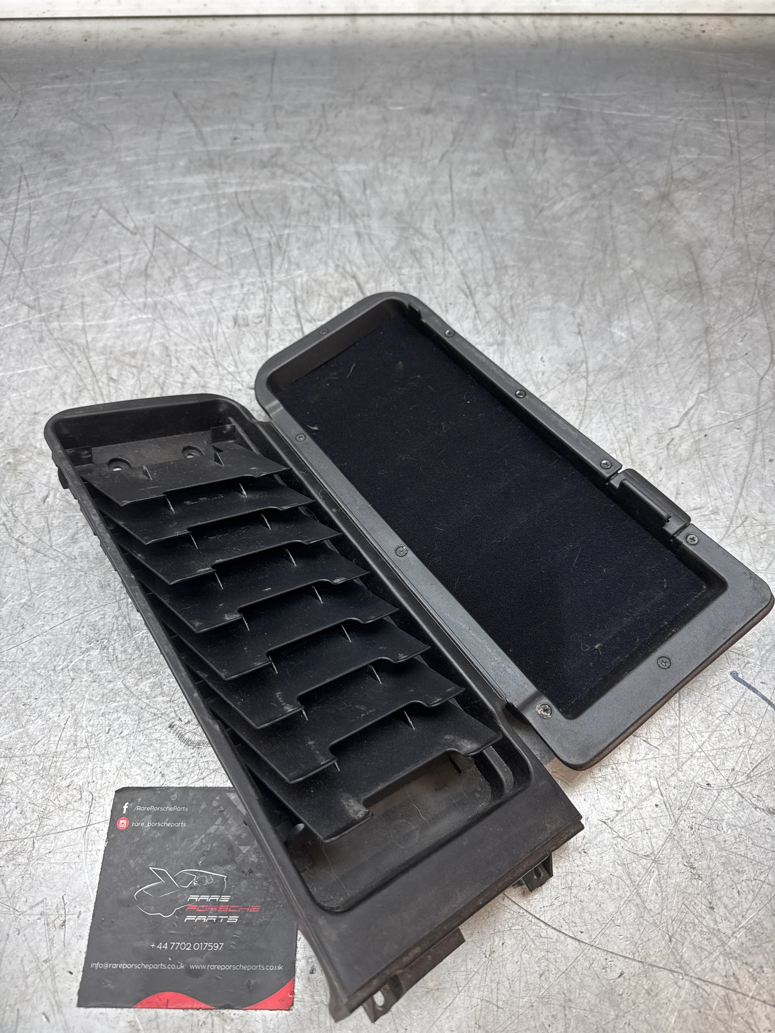 Porsche 944 86-92 arm rest brown 94555206300 used RHD - Image 6