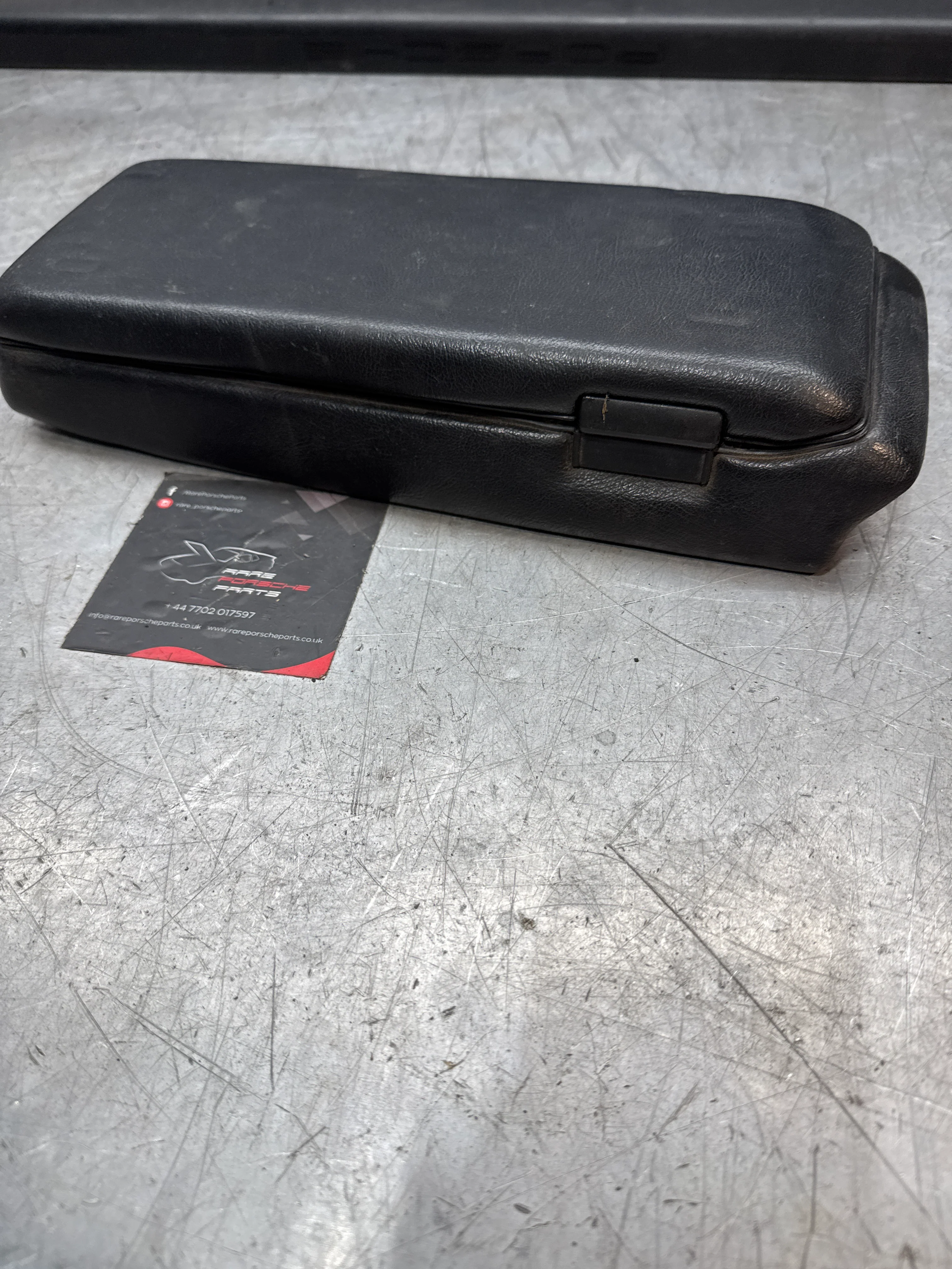 Porsche 944 924 centre console arm rest cassette black 478857059 spares or repair RHD - Image 3