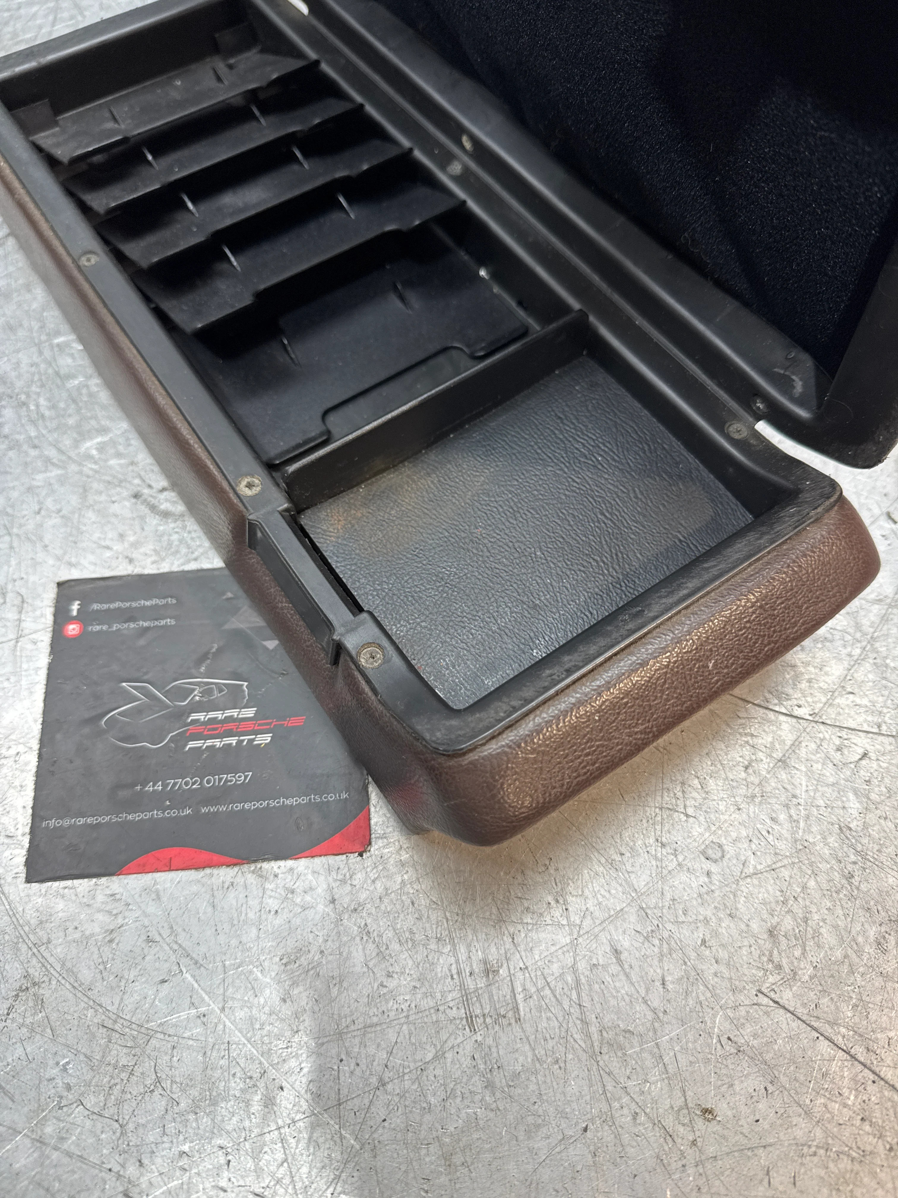 Porsche 944 924 centre console arm rest cassette brown. 478857059 used RHD - Image 6