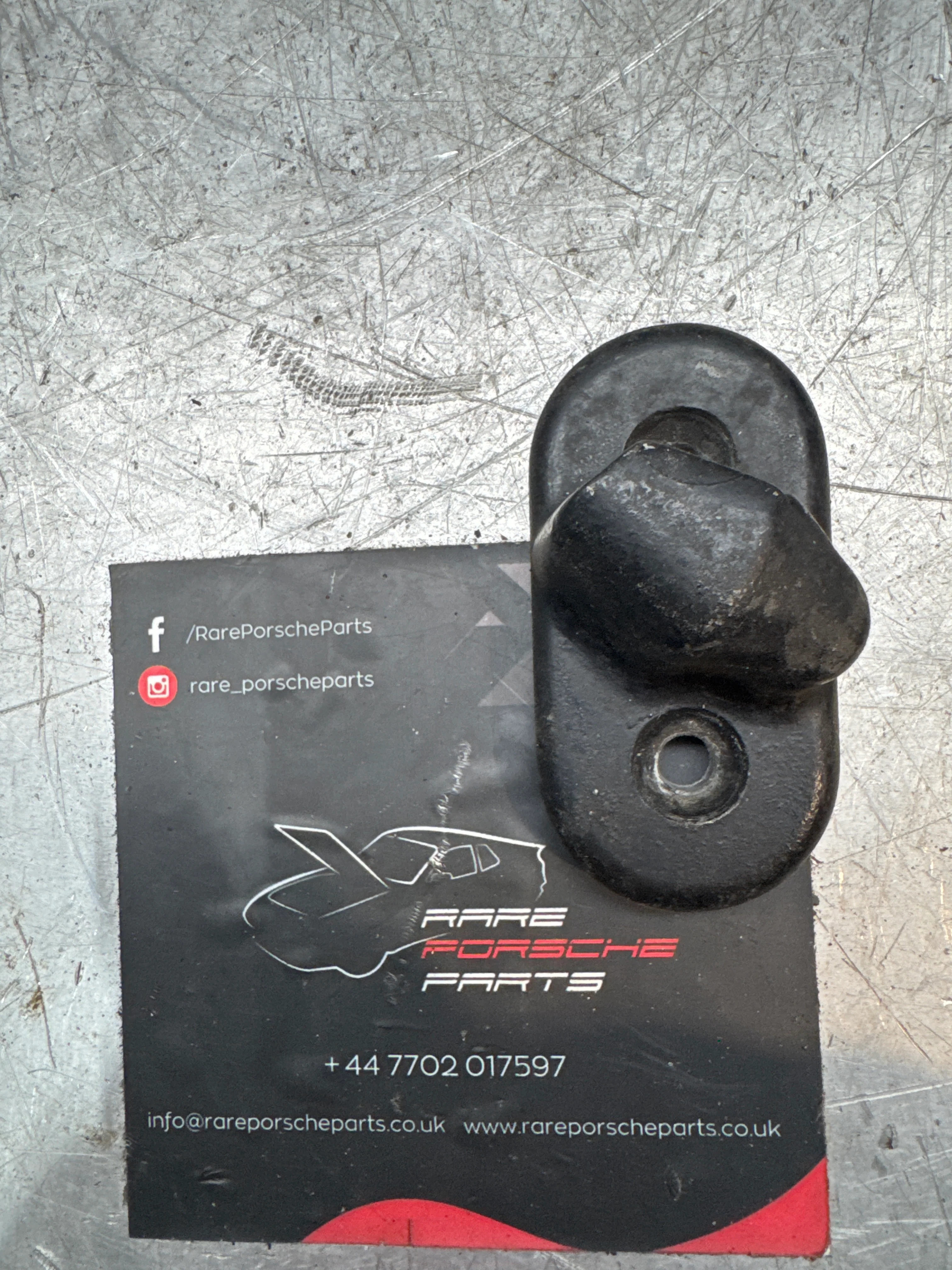 Porsche 944 / 924 Locking lug 111867329a used left