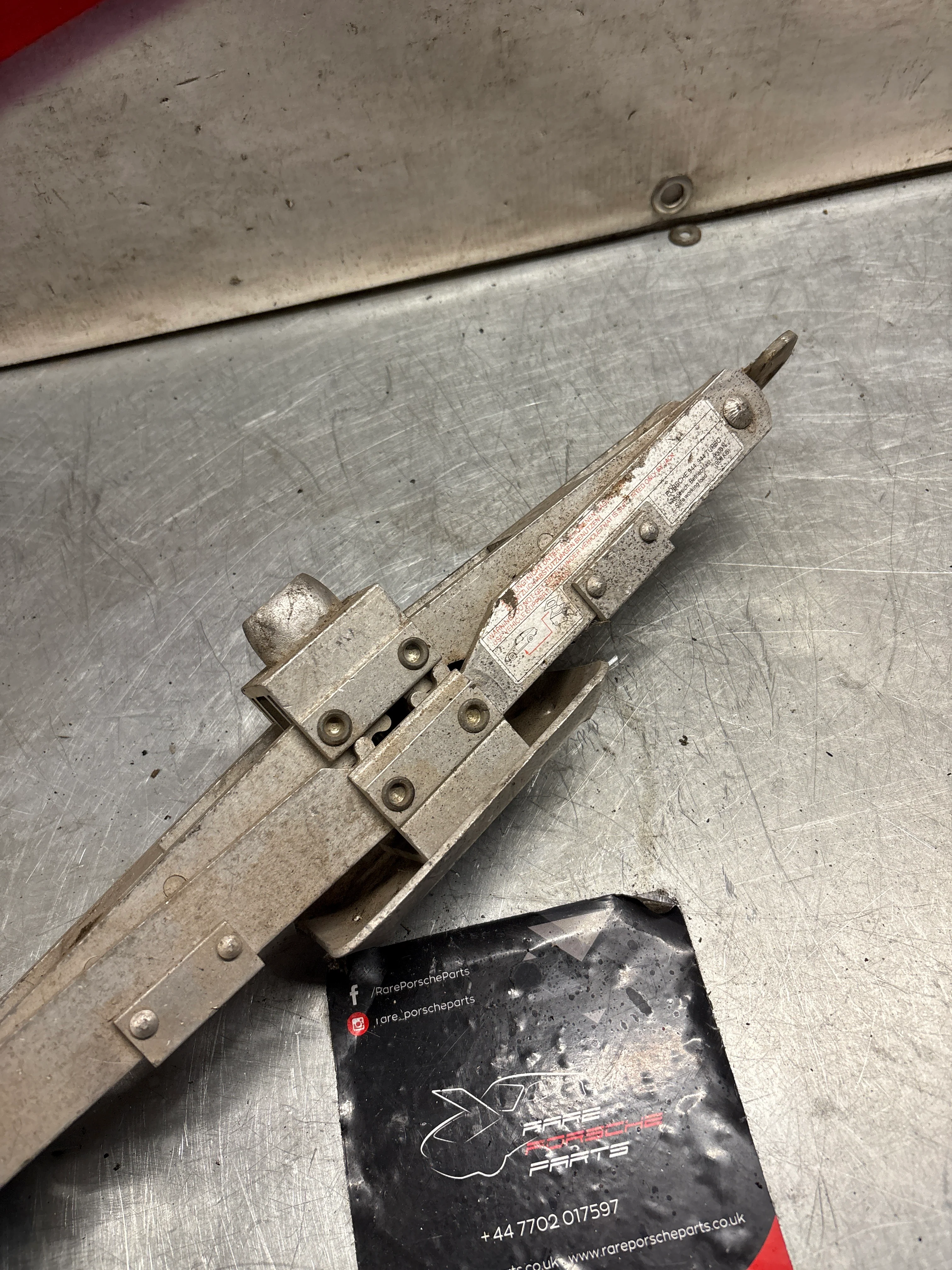 Porsche 944 / 944 Turbo spare tire jack lift, used - Image 2