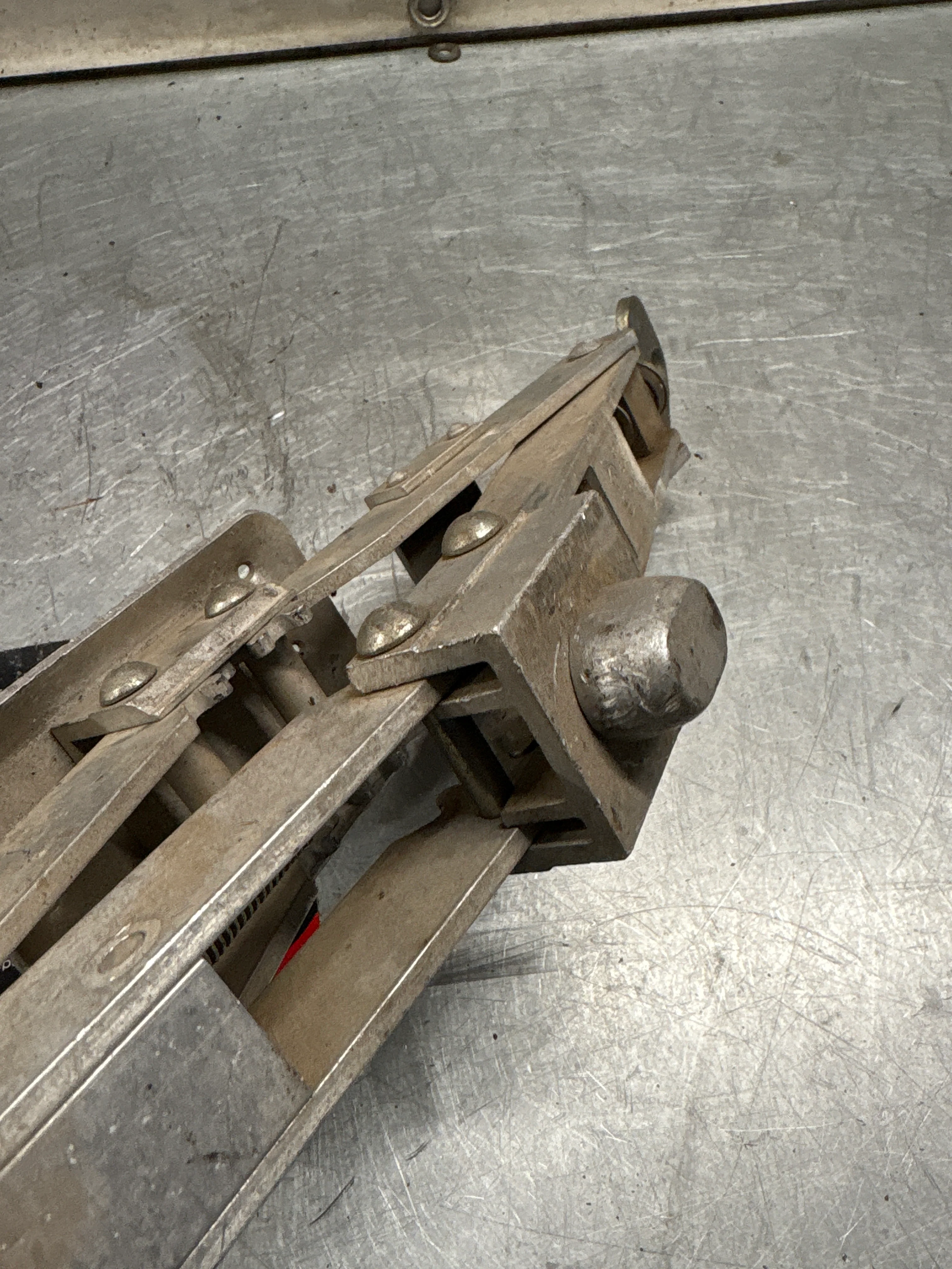 Porsche 944 / 944 Turbo spare tire jack lift, used - Image 6