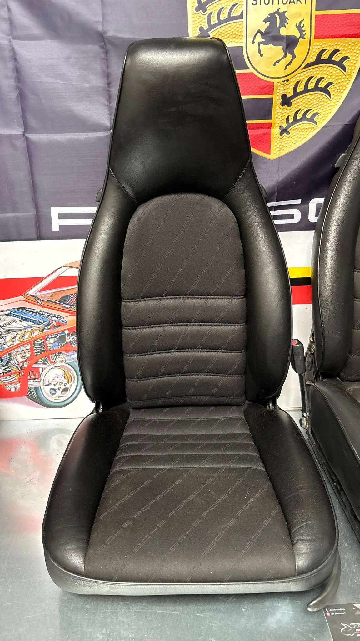 Porsche 944 black seat set, front seats with Porsche scripted fabric, used - Image 3