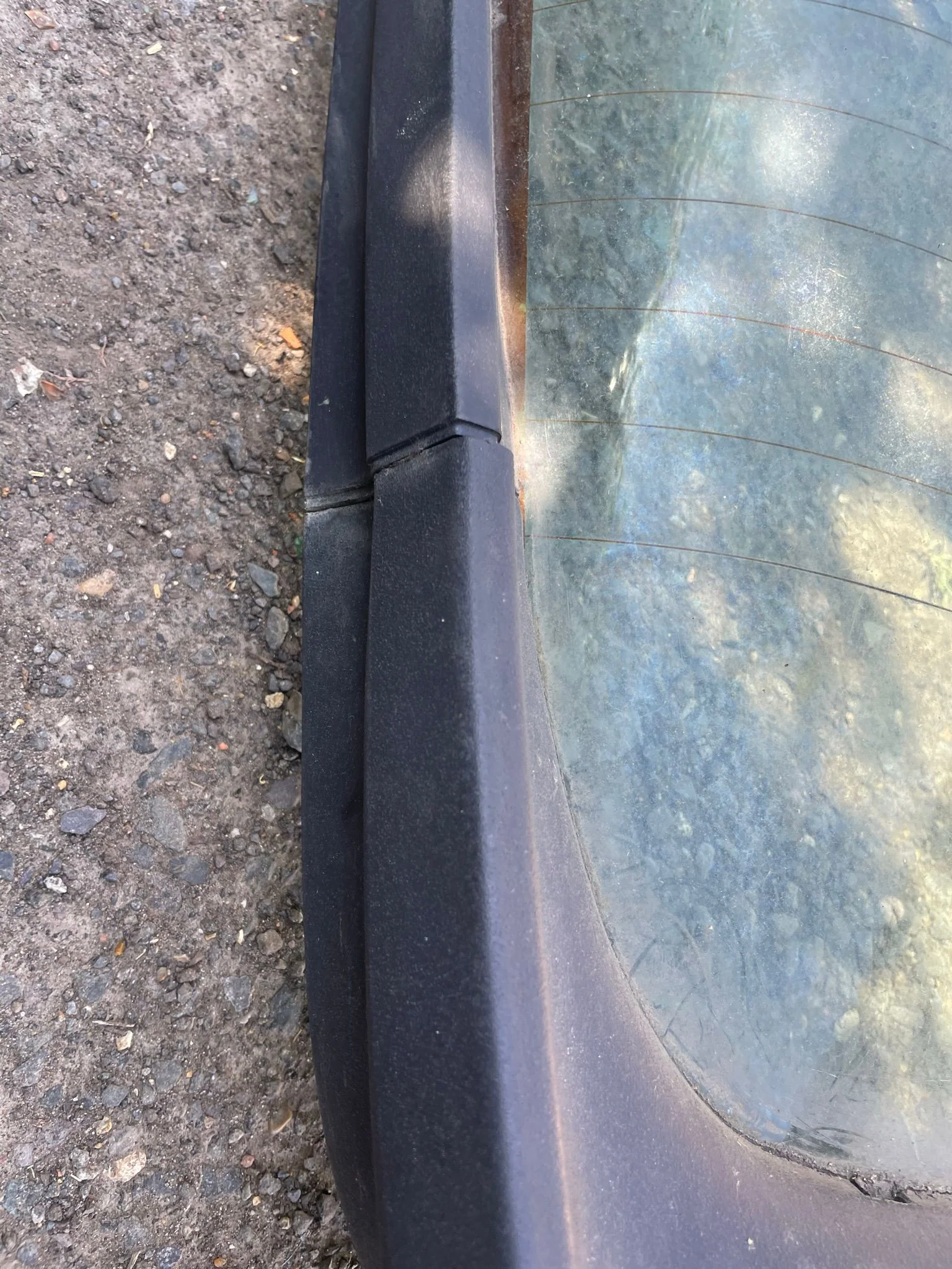 Porsche 944 hatch, Boot lid with rubber spoiler, used - Image 4