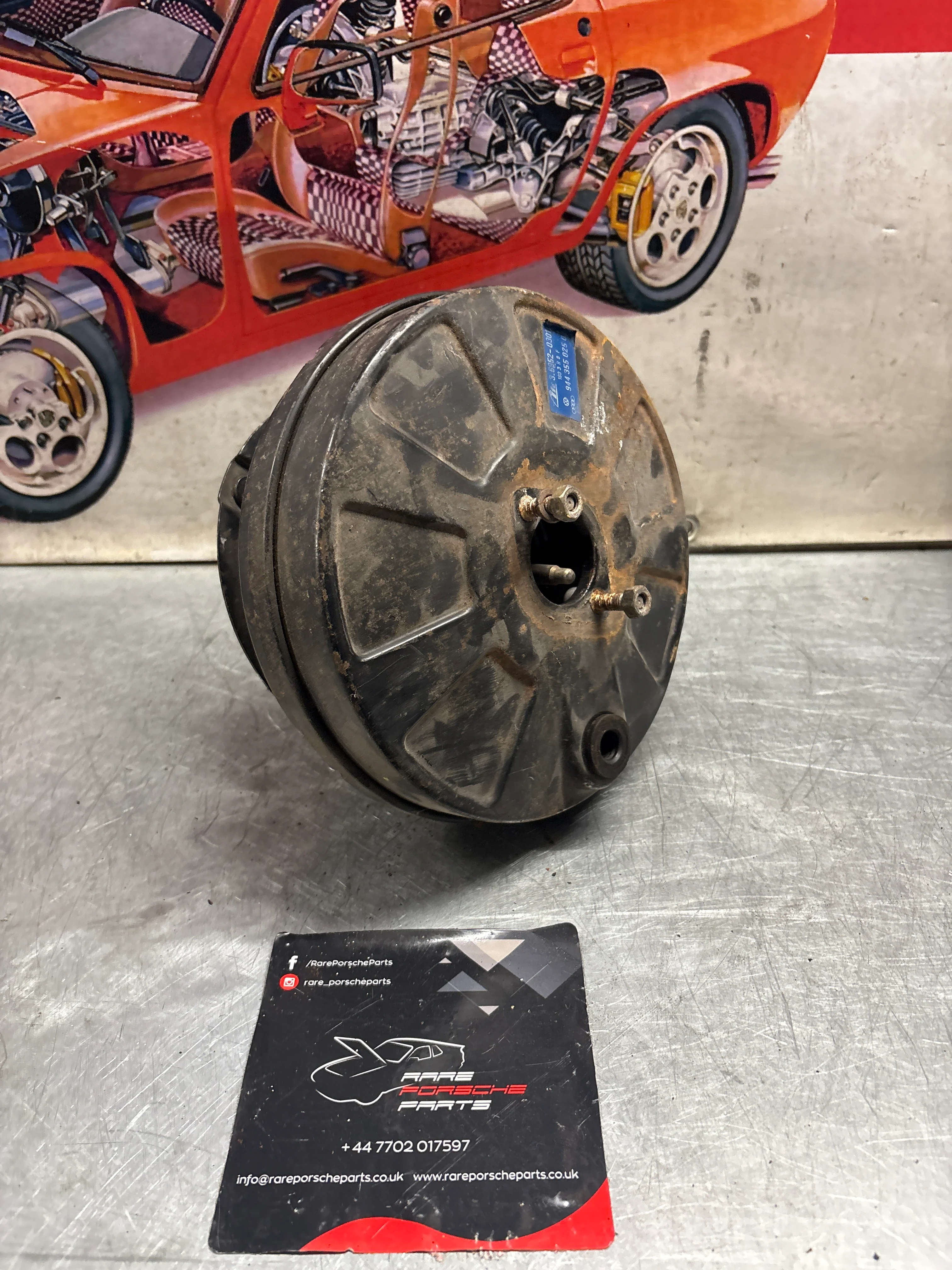 Porsche 944 brake booster, used 94435502502 - Image 5