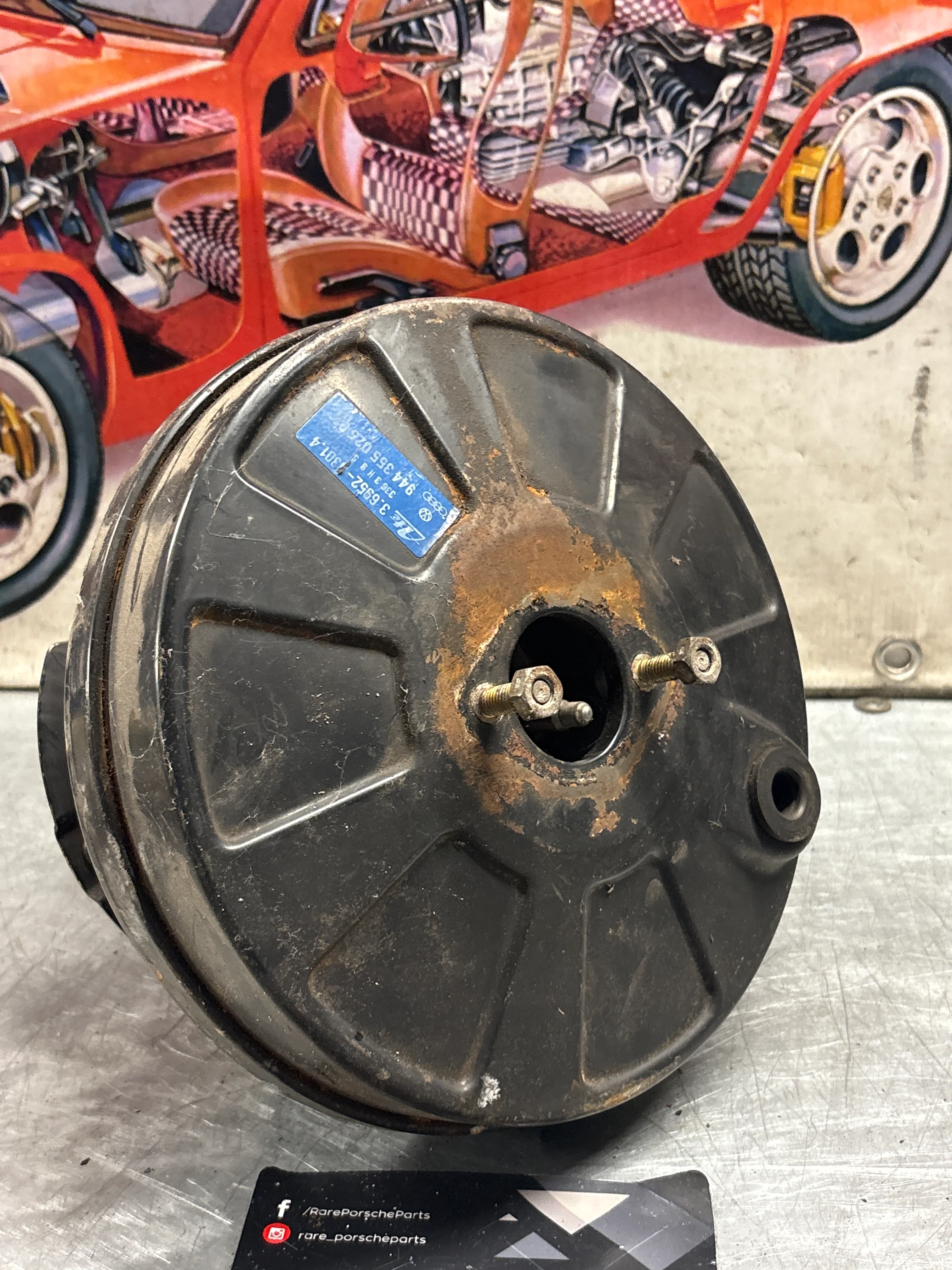 Porsche 944 brake booster, used 94435502502 - Image 4