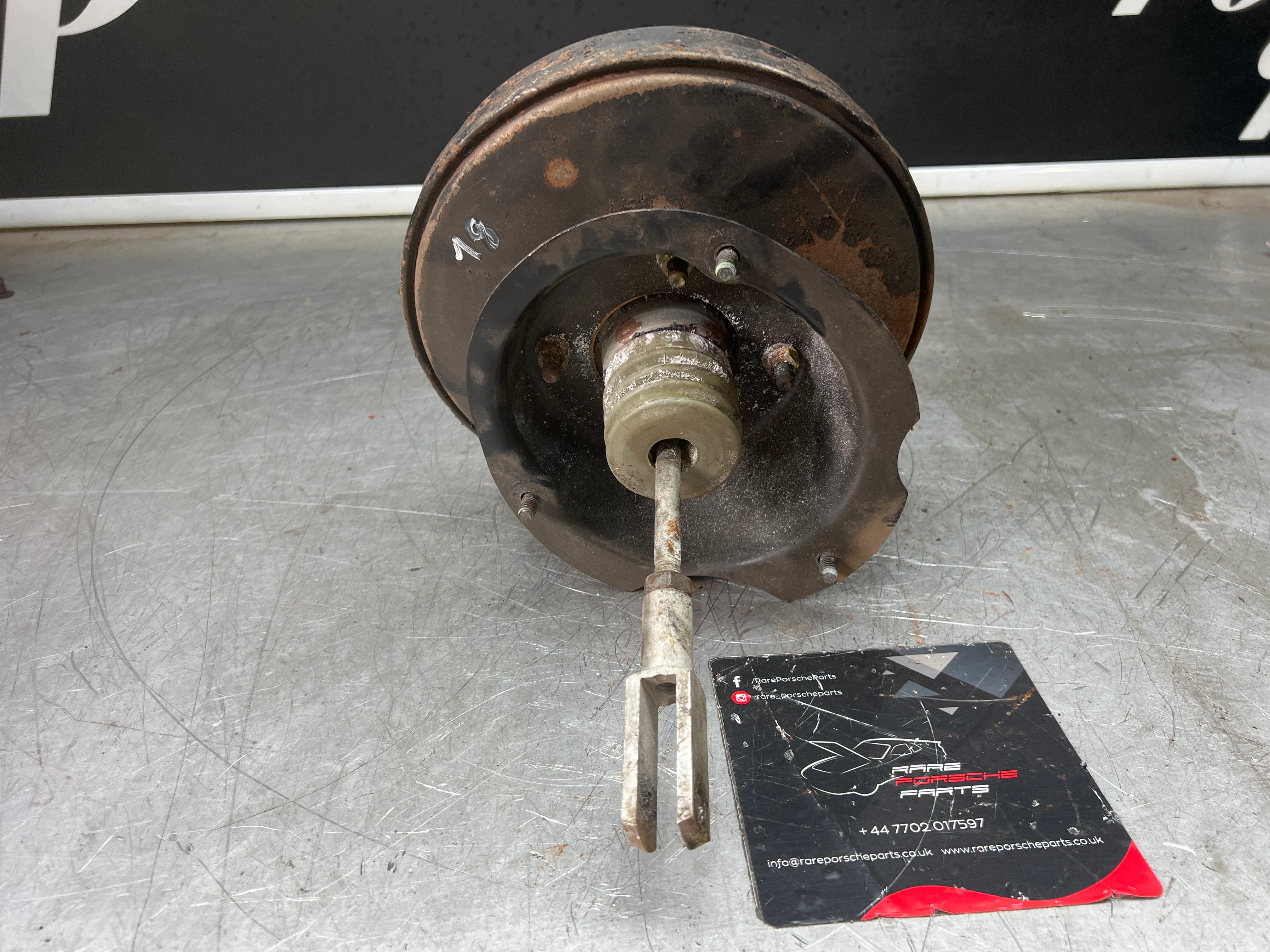 Porsche 944 brake booster, used 95135502703 - Image 4