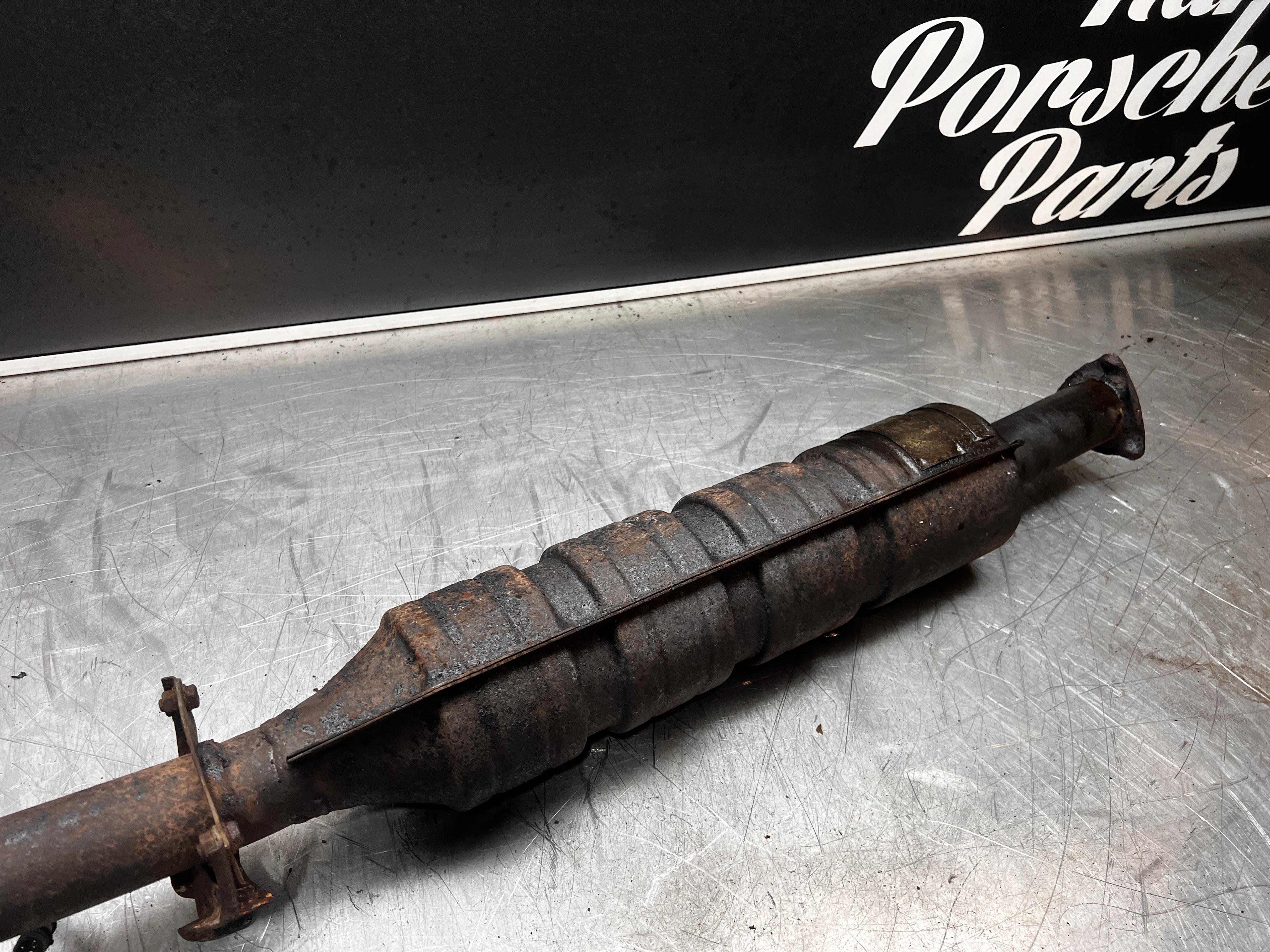 Porsche 944 catalytic converter, 94411108101, used, spares or repair - Image 12