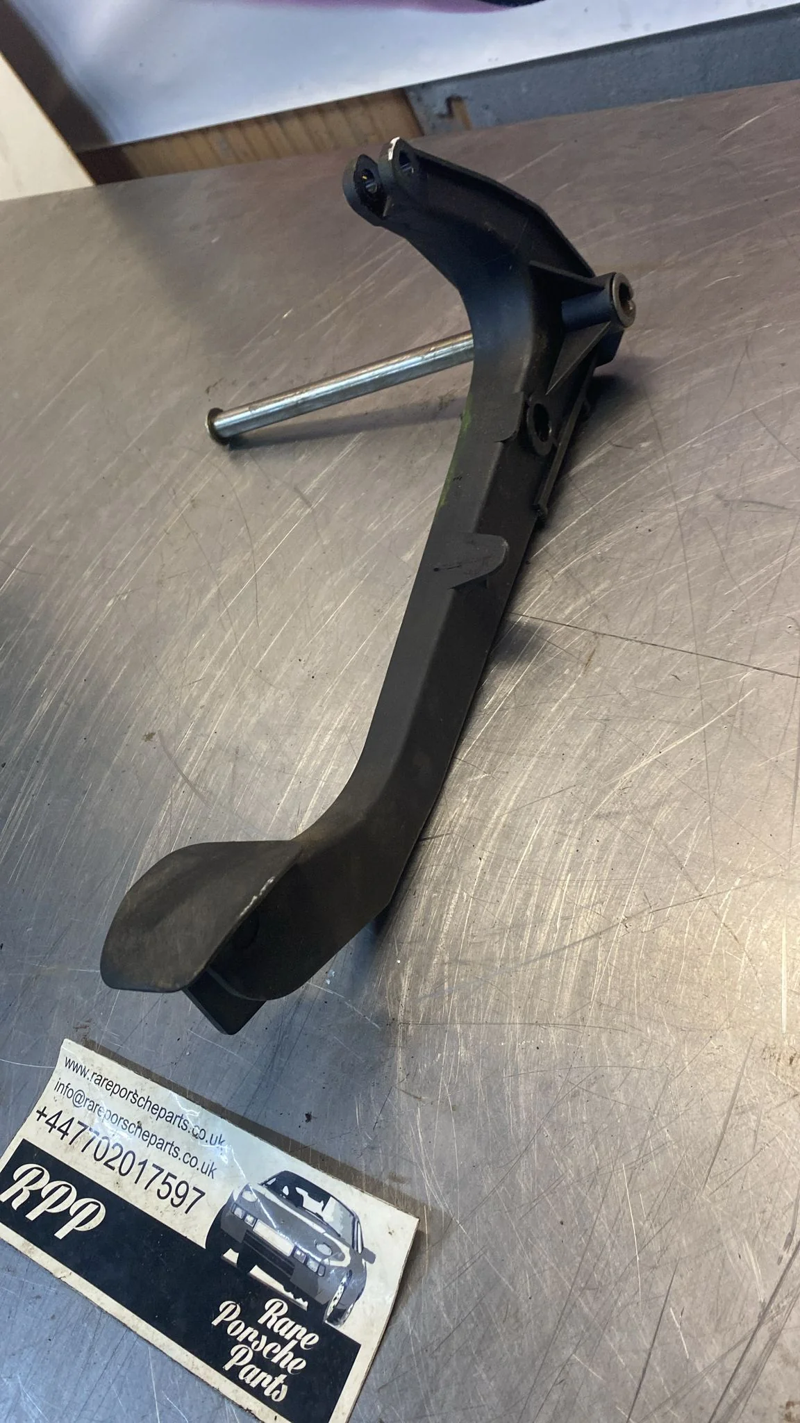 Porsche 944 clutch pedal, used 94442303802 - Image 3