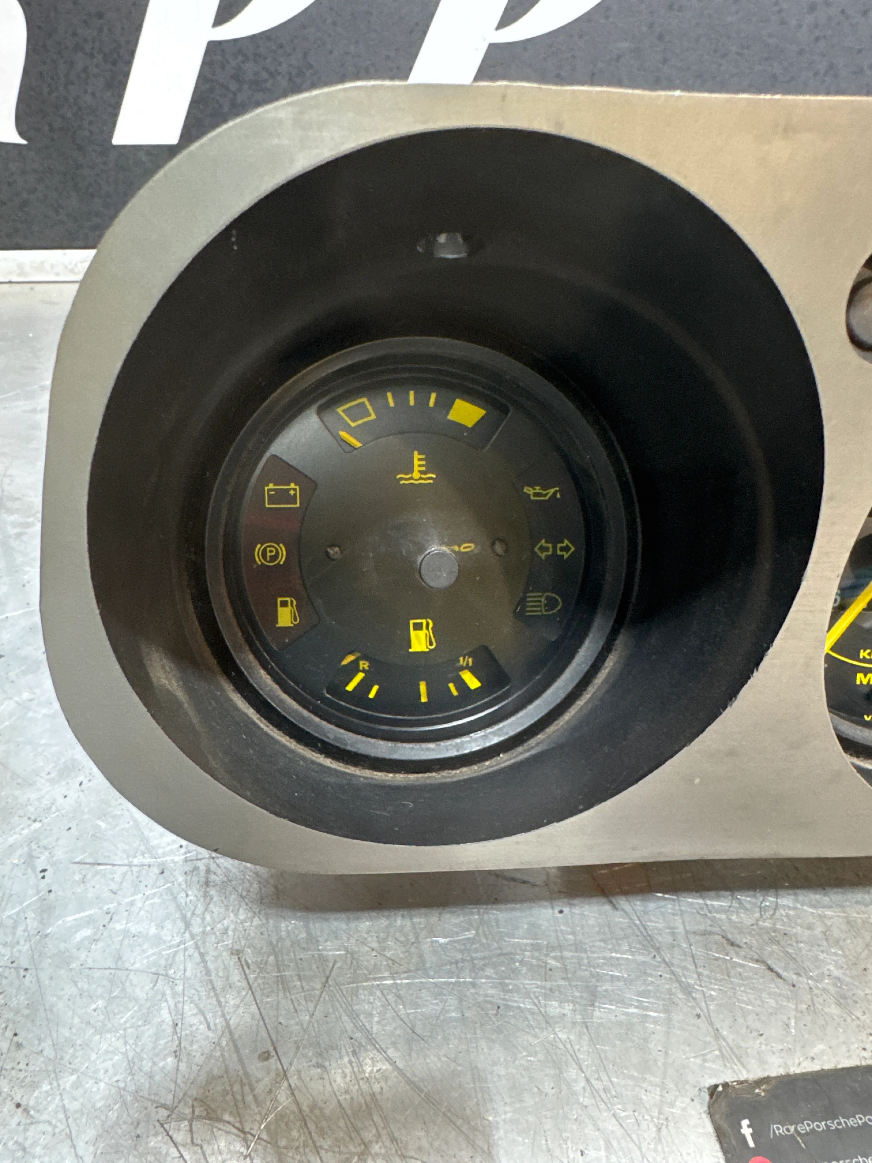 Porsche 944 complete set of instruments , used 38382 miles 94464131000 / 94464103600 / 94464120701 - Image 2