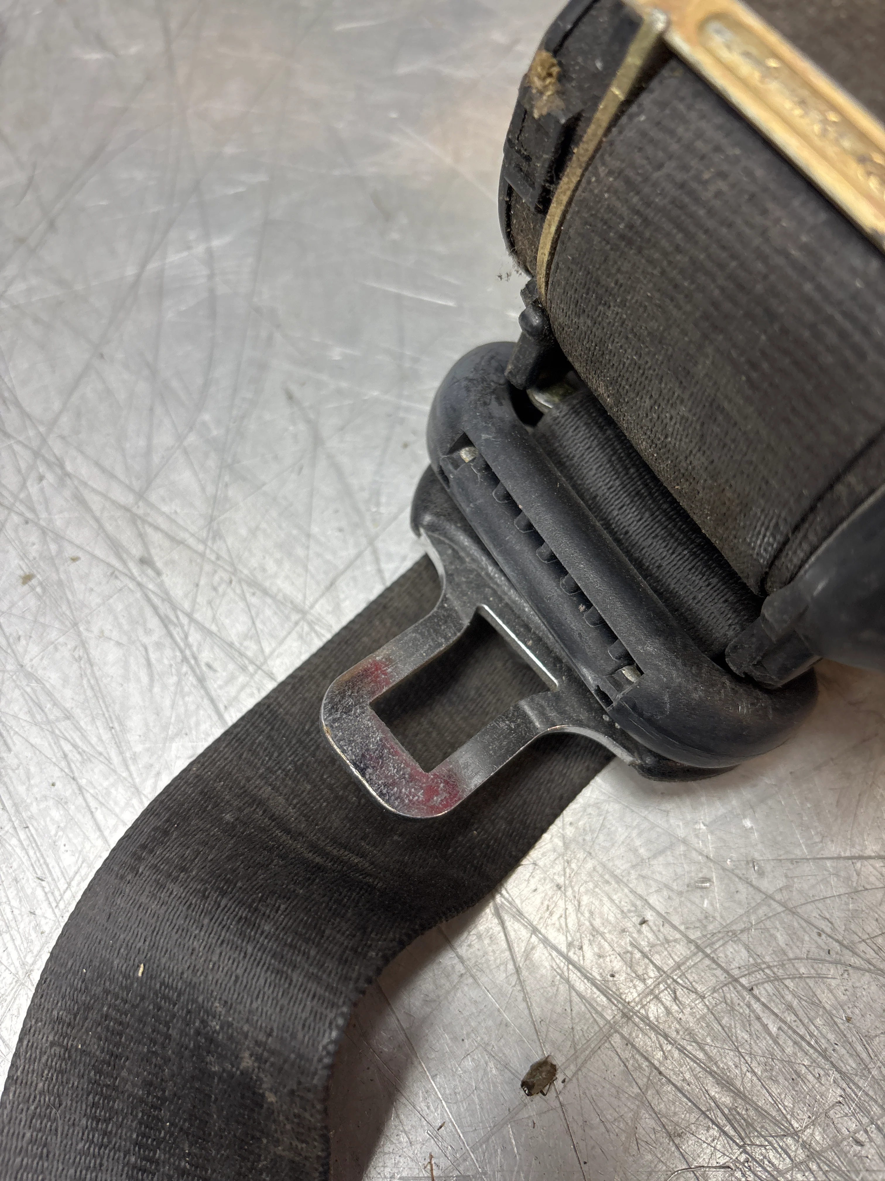 Porsche 944 Convertible Cabrio front left N/S seat belt 94180303312, used - Image 3