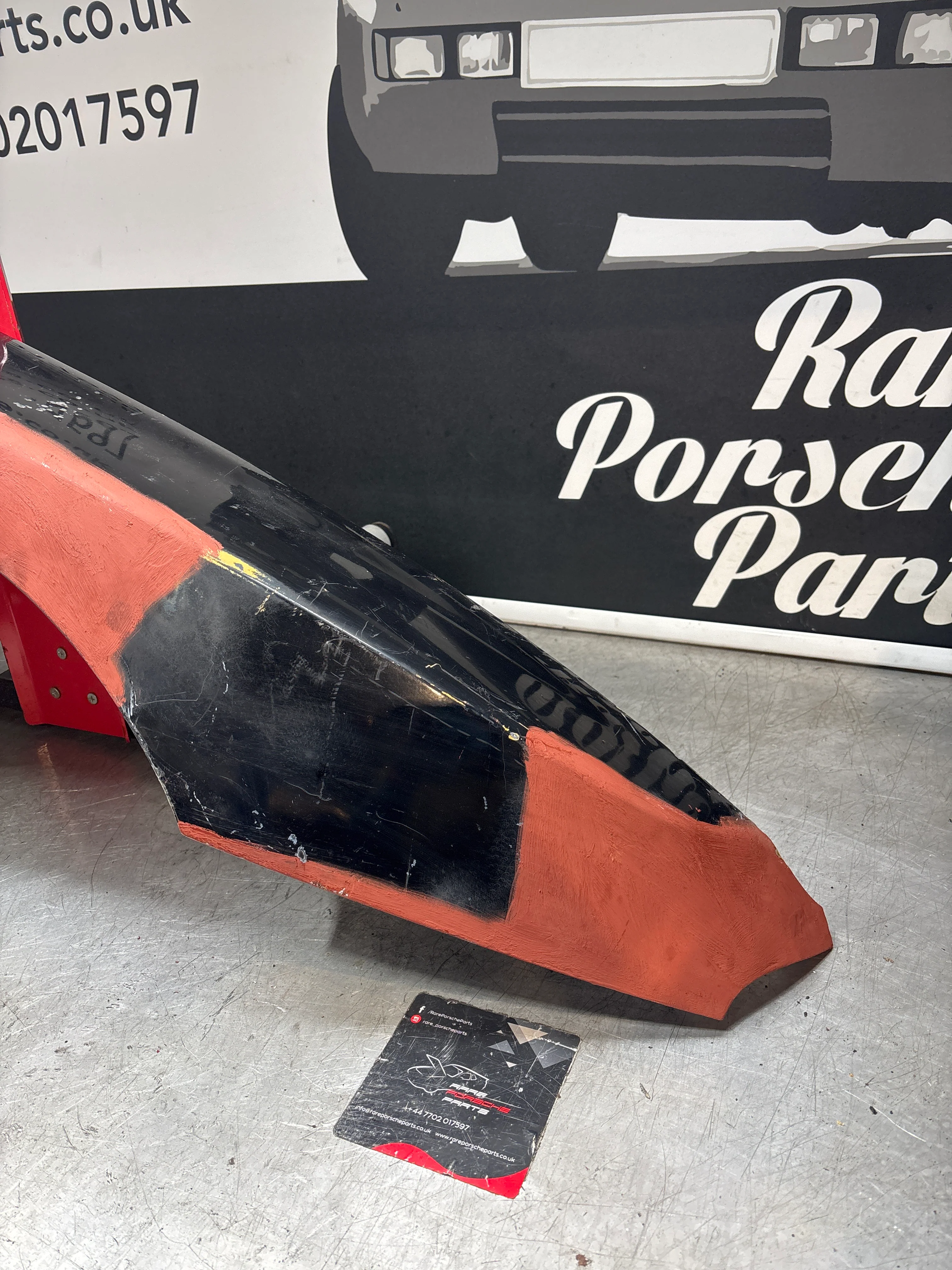 Porsche 944, early front right wing, 93150302203 used, no rust - Image 3