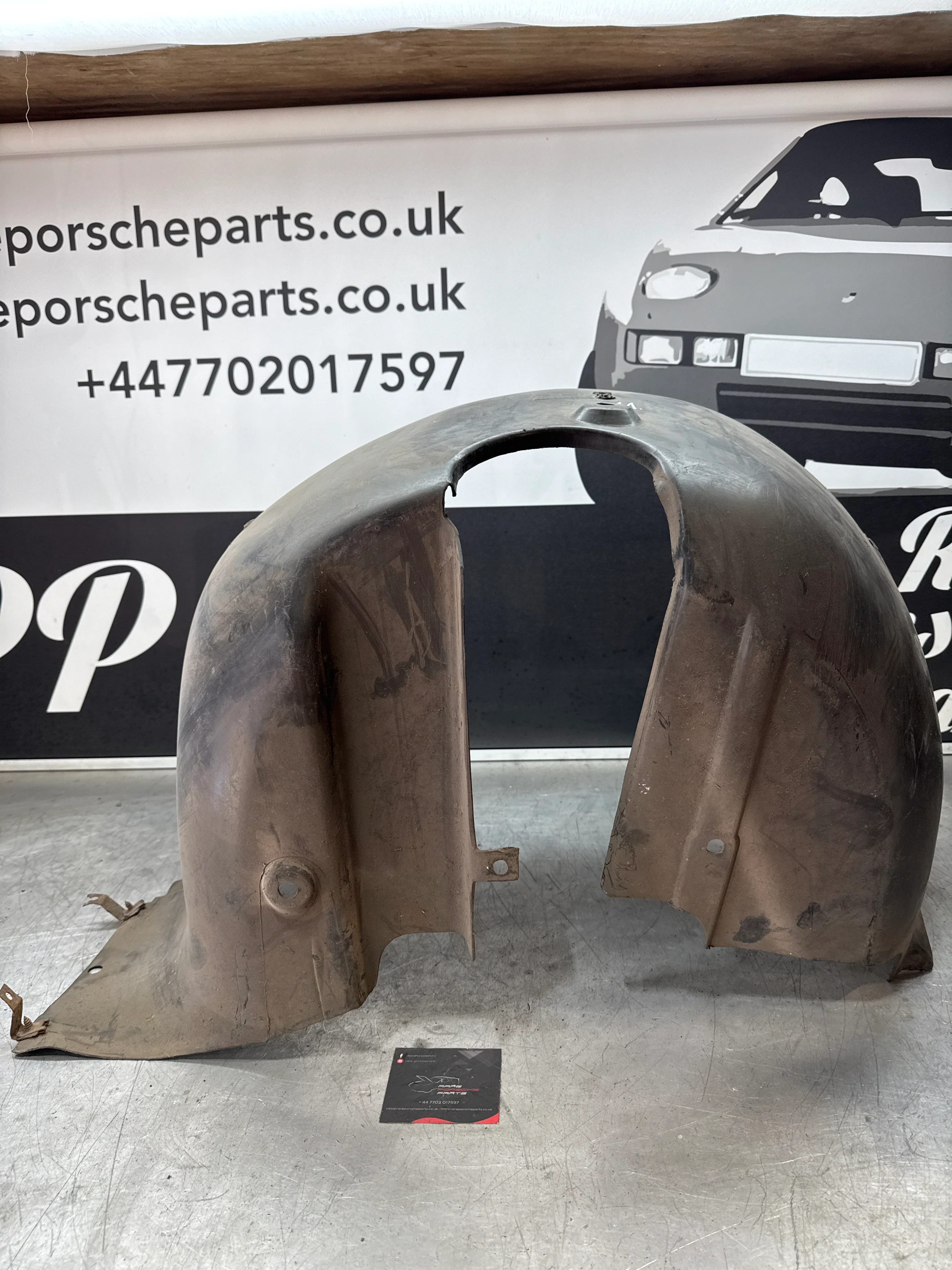 Porsche 944 from 85.5 wheel arch liner  Left, 94450438101 spares or repair - Image 4