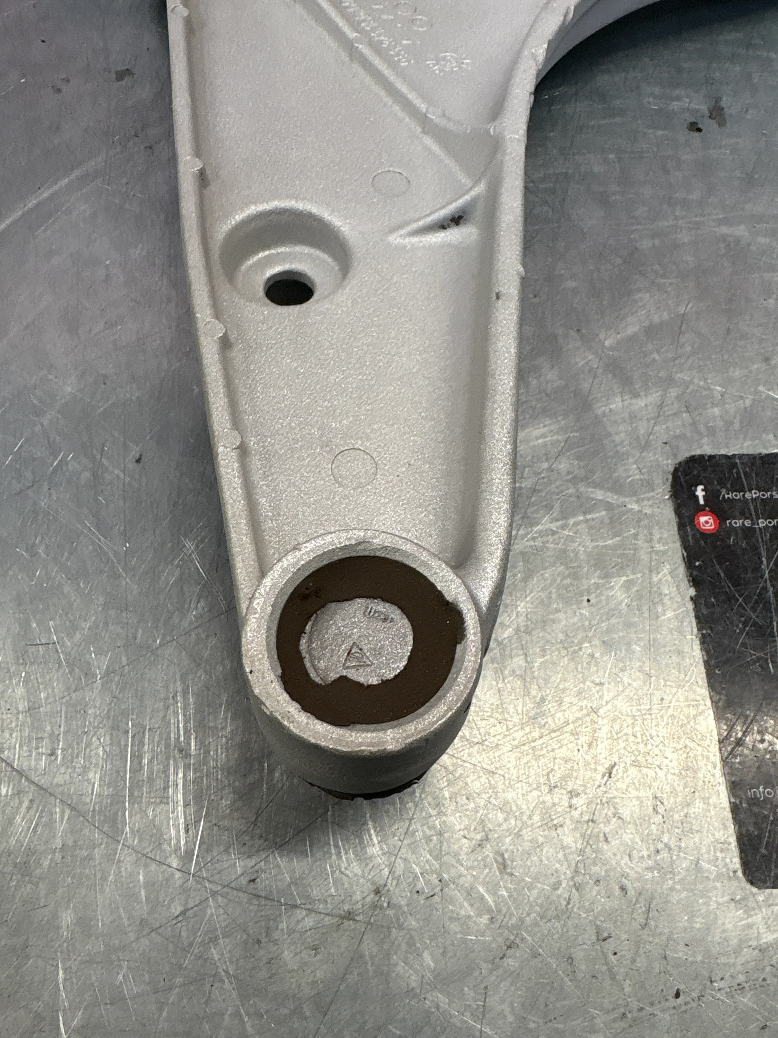 Porsche 944 Front right control arm, refurbished 95134115000 - Image 3
