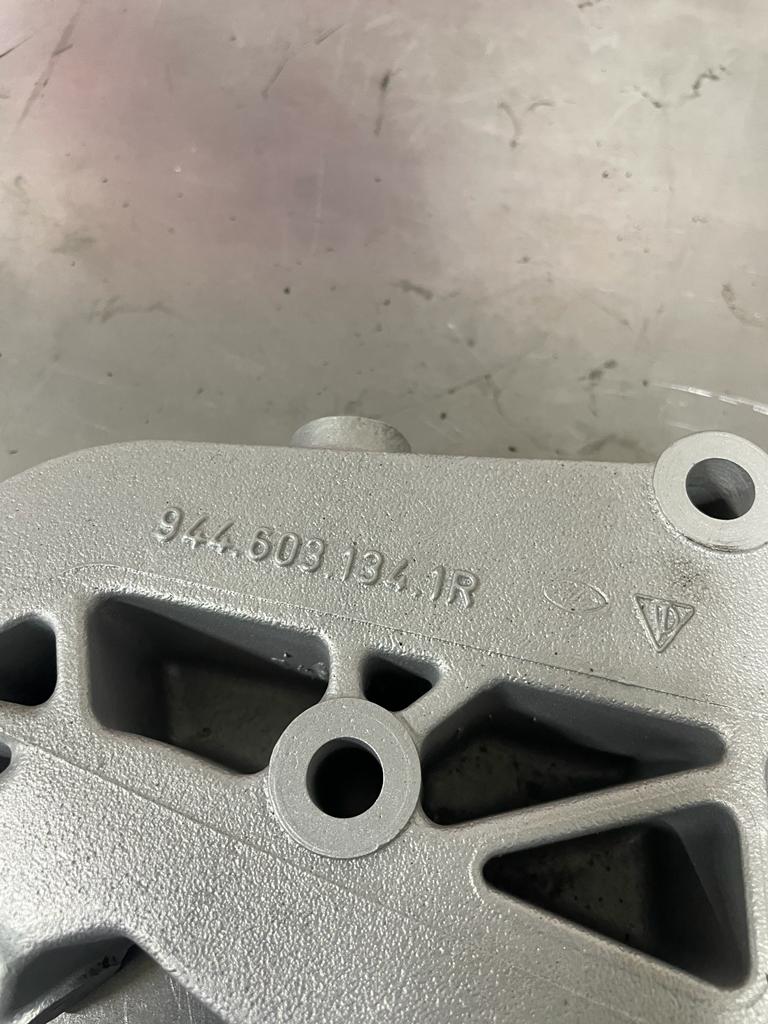 Porsche 944 generator bracket holder, refurbished 9446031341R - Image 3