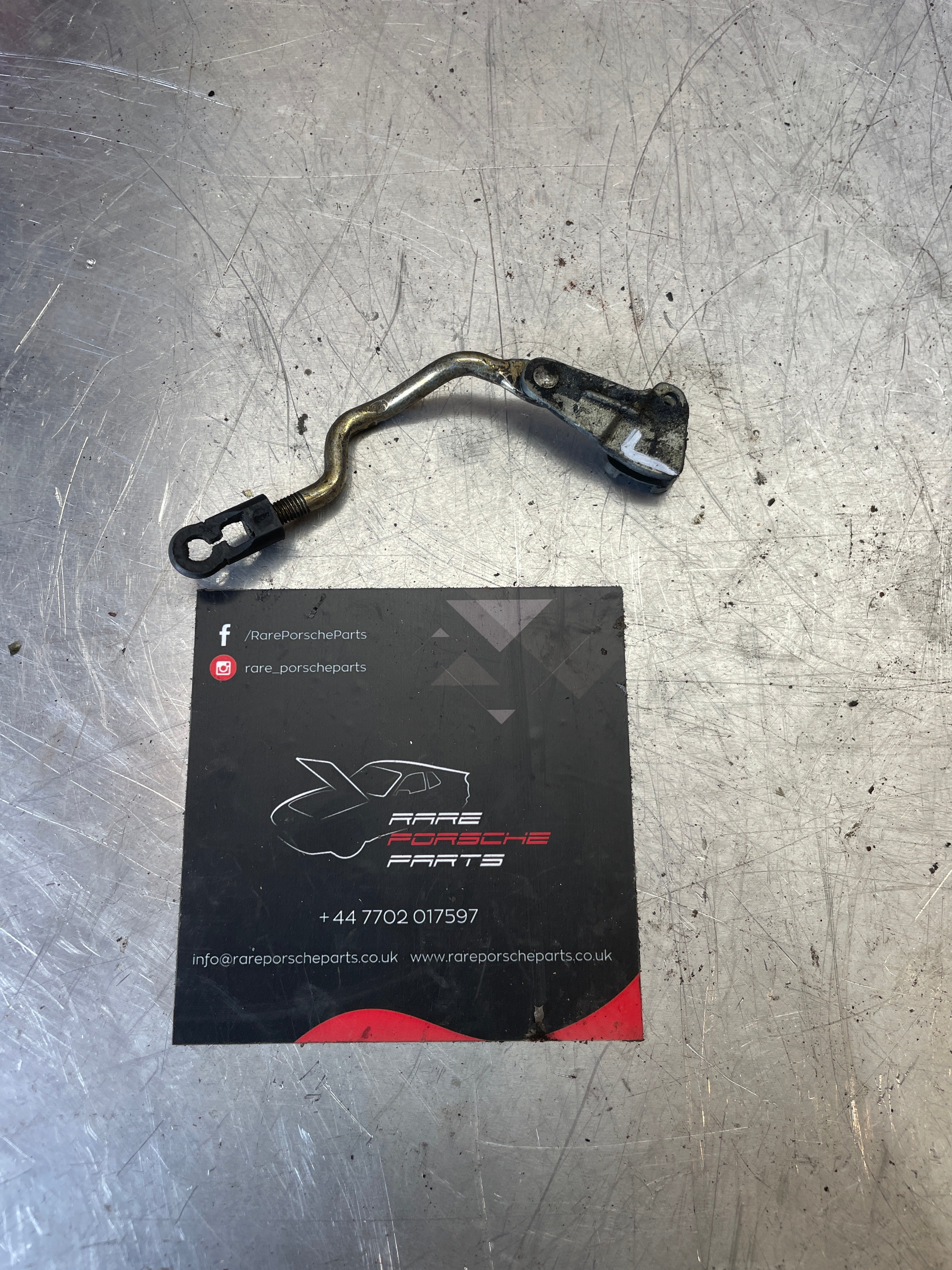 Porsche 924 944 external door handle linkage, left, reverse lever 94453726101, used - Image 2