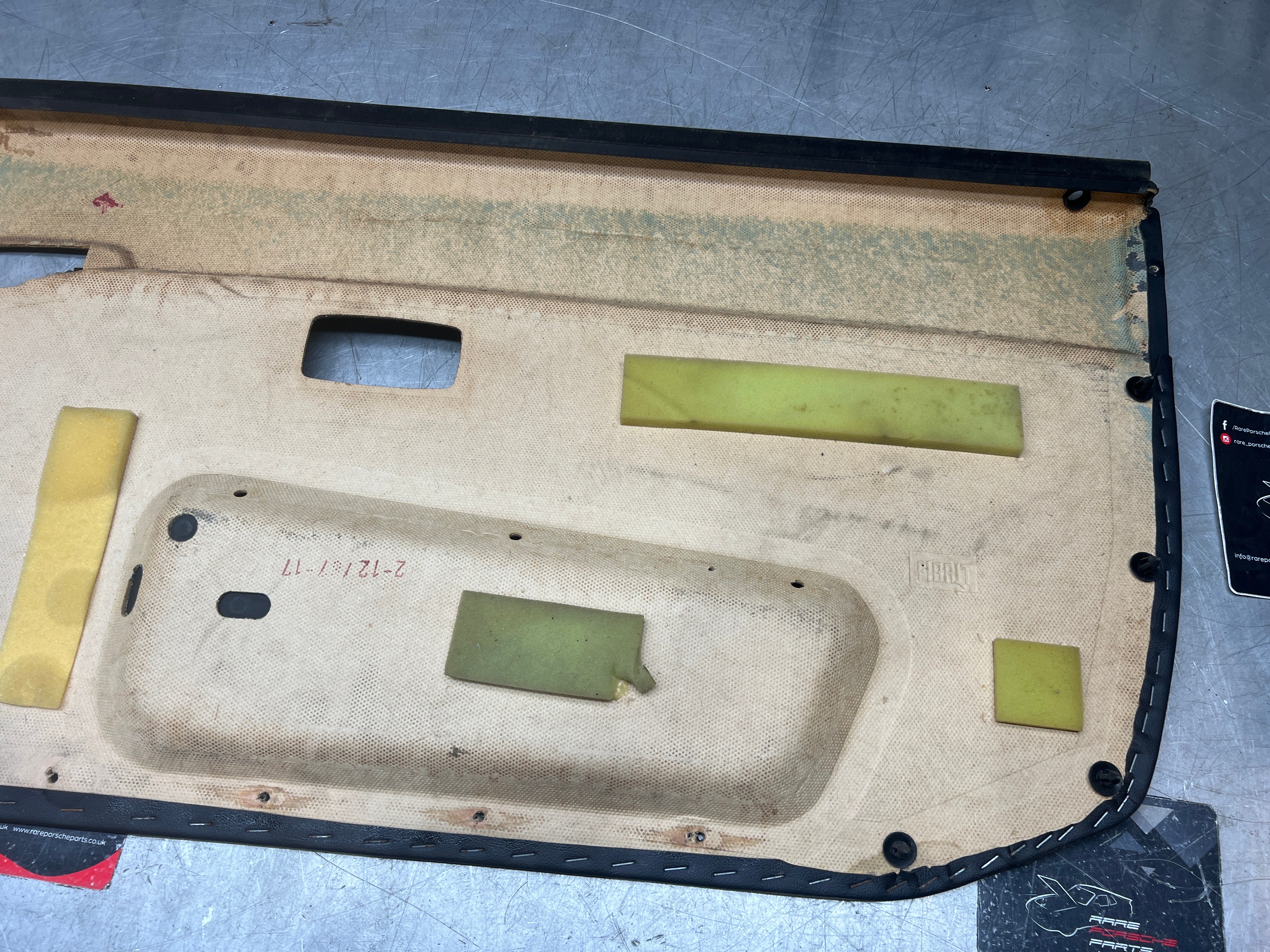 Porsche 944 left black door card for late cars from 85.5 944555017 - Image 9