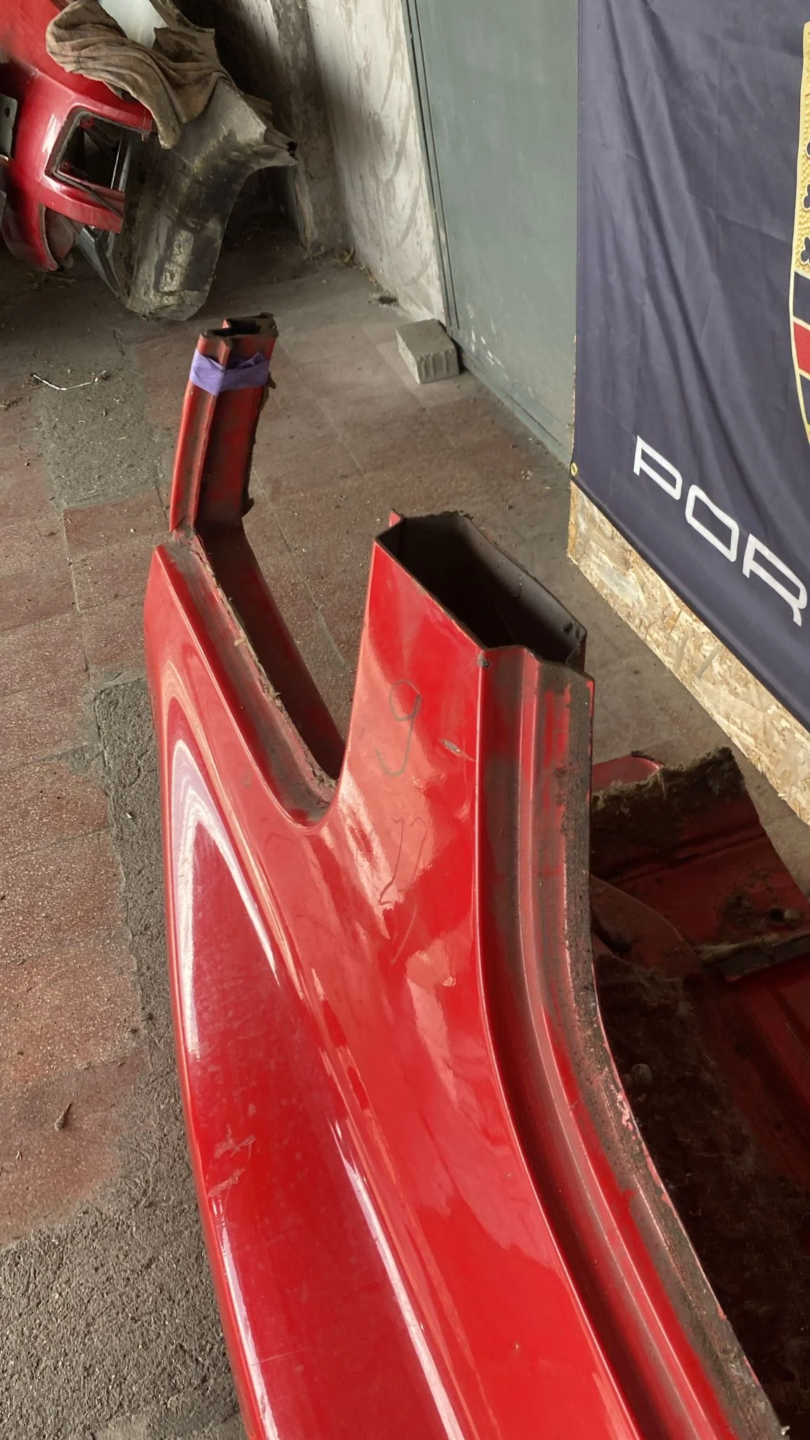 Porsche 944 left side cut, rear fender, 94450390303 - Image 8