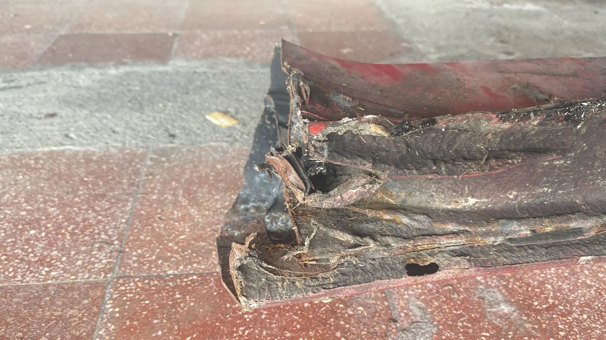 Porsche 944 left sill section with A pillar 94450361102 - Image 16