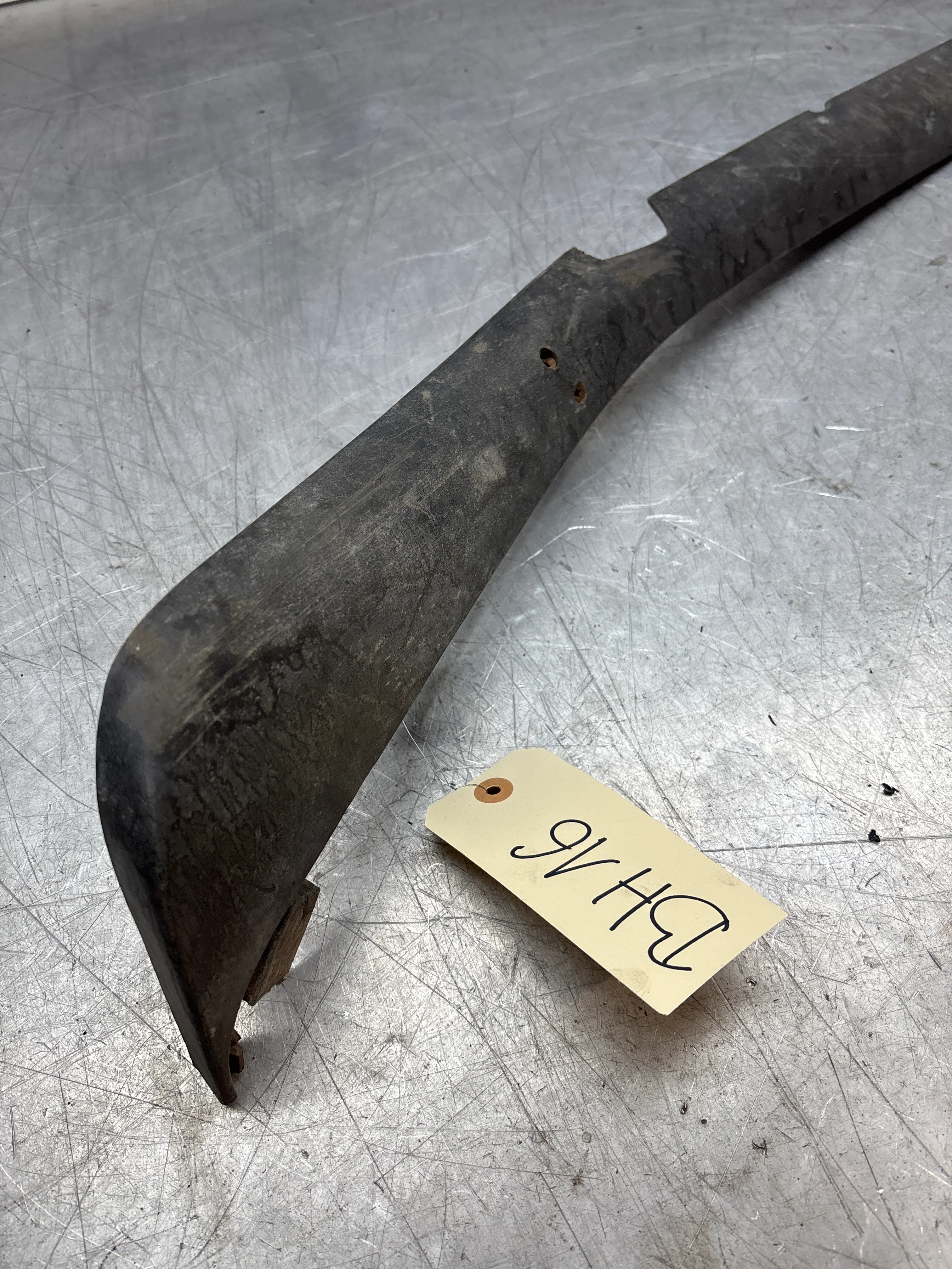 Porsche 944 lower door sill trim molding left side, used 95155919500 spares or repair - Image 2