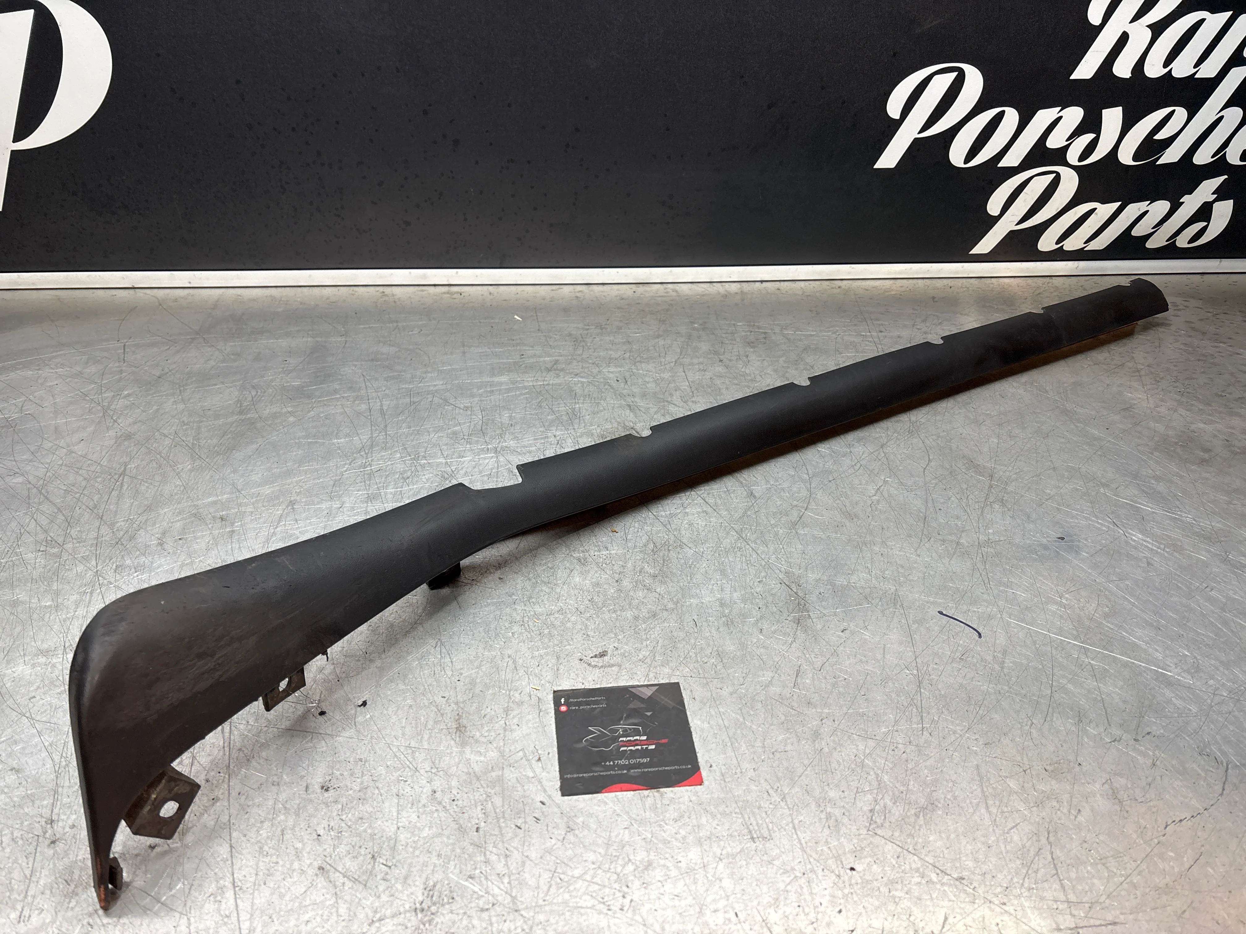 Porsche 944 convertible, cabrio lower door sill trim molding left side, used 94155920710