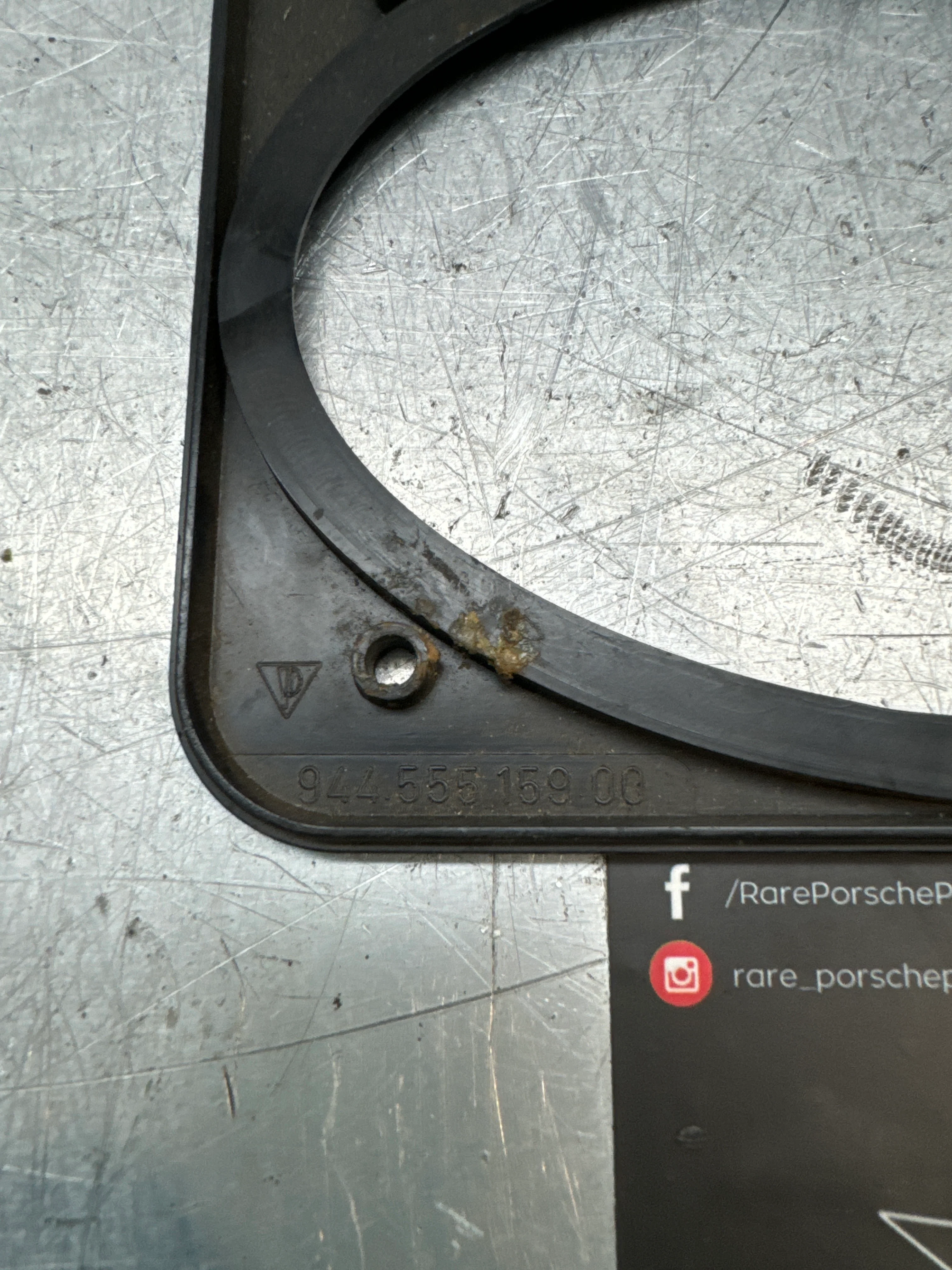 Porsche 944 speaker frames 94455515900 used - Image 3