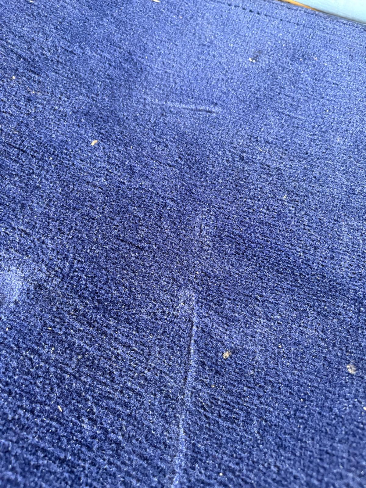 Porsche 944 RHD purple carpet set, NOT complete - Image 58