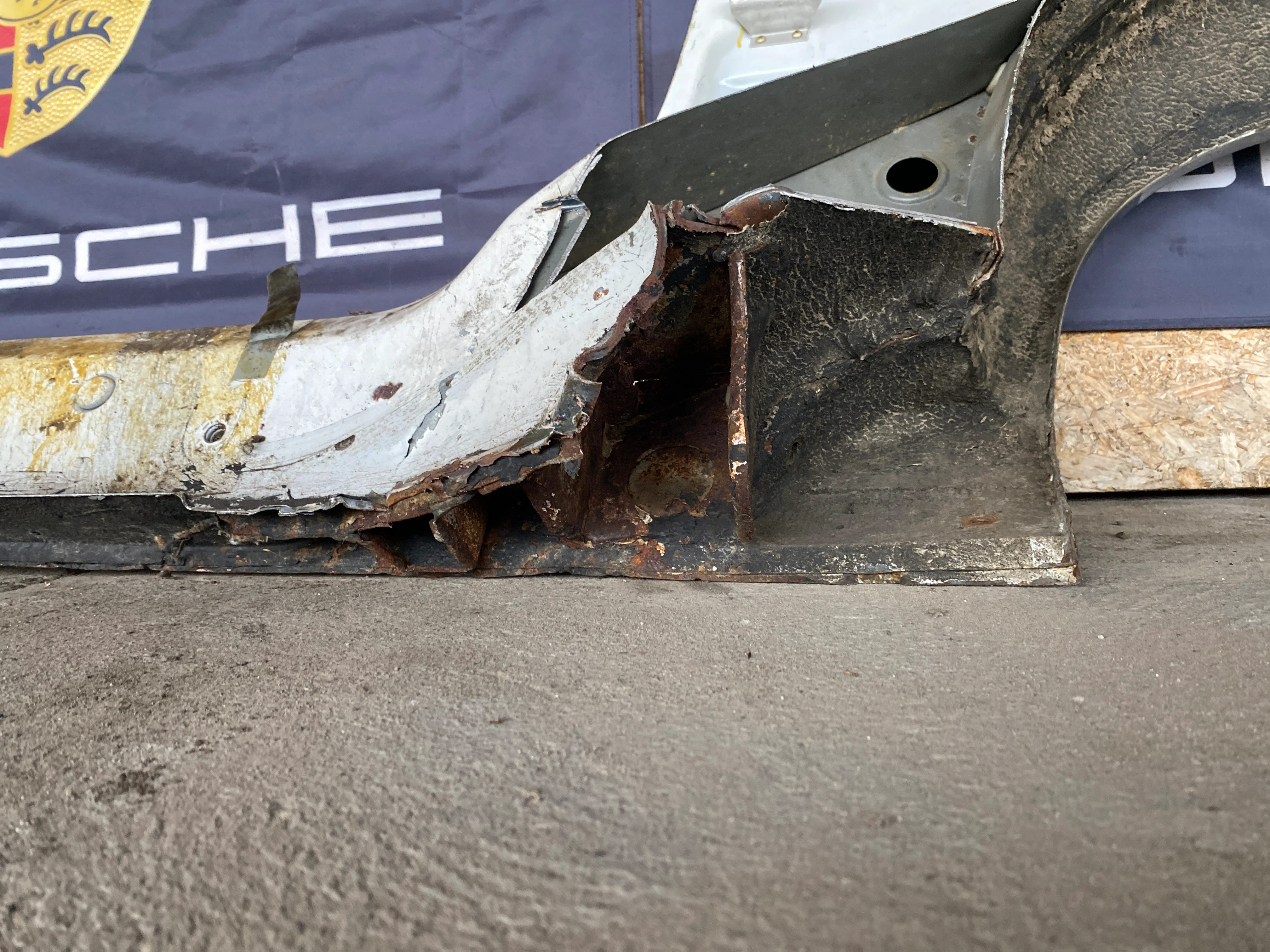 Porsche 944 Right side cut, rear fender with sill 94450390403, 94450361200 - Image 19