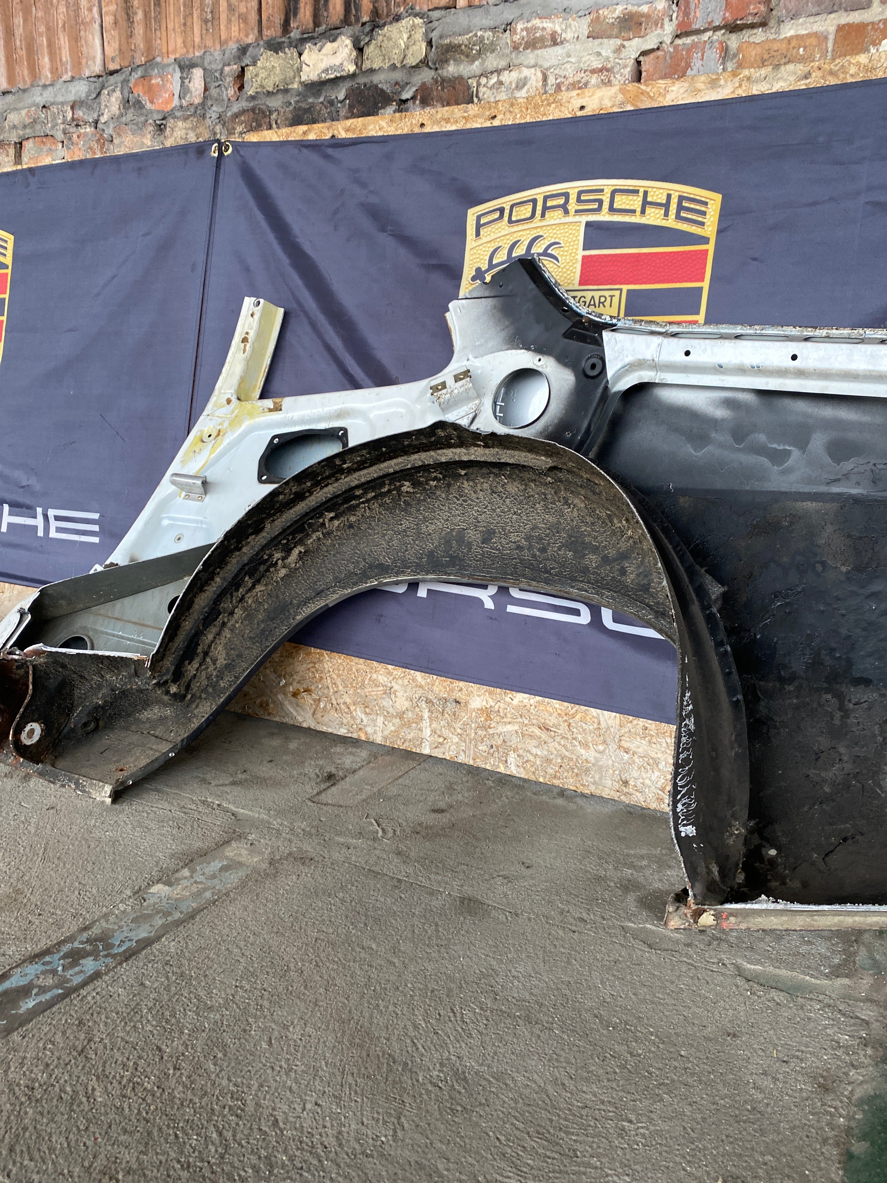 Porsche 944 Right side cut, rear fender with sill 94450390403, 94450361200 - Image 20