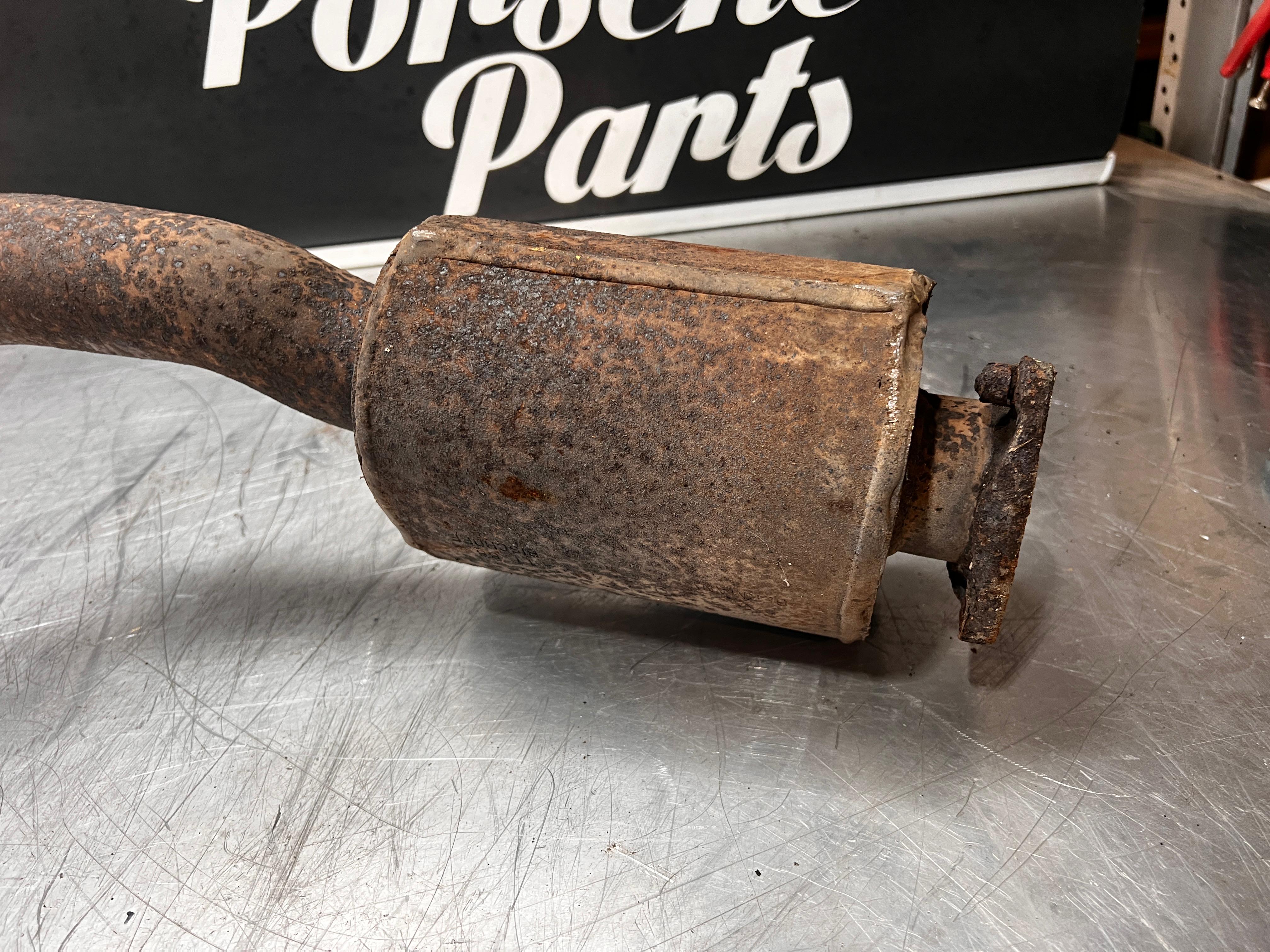 Porsche 944 S S2 genuine exhaust system rear muffler, used 94411104103 - Image 5
