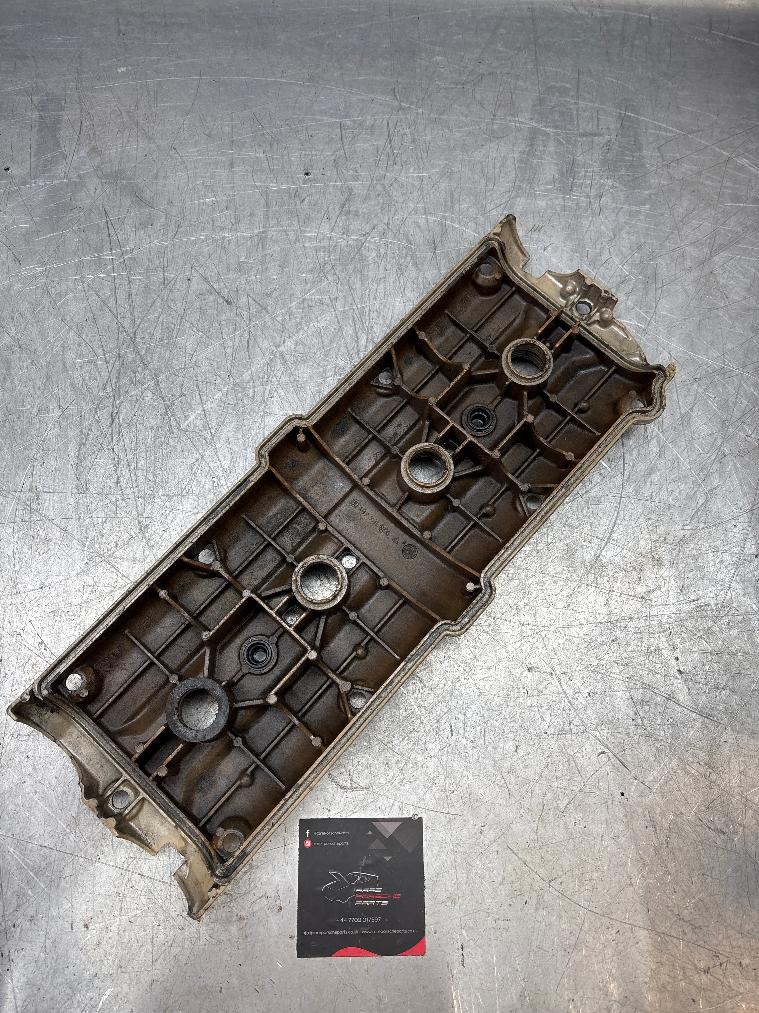 Porsche 944 S2 3.0l 16V Engine camshaft / cam cover /rocker cover 92810446108 - Image 5