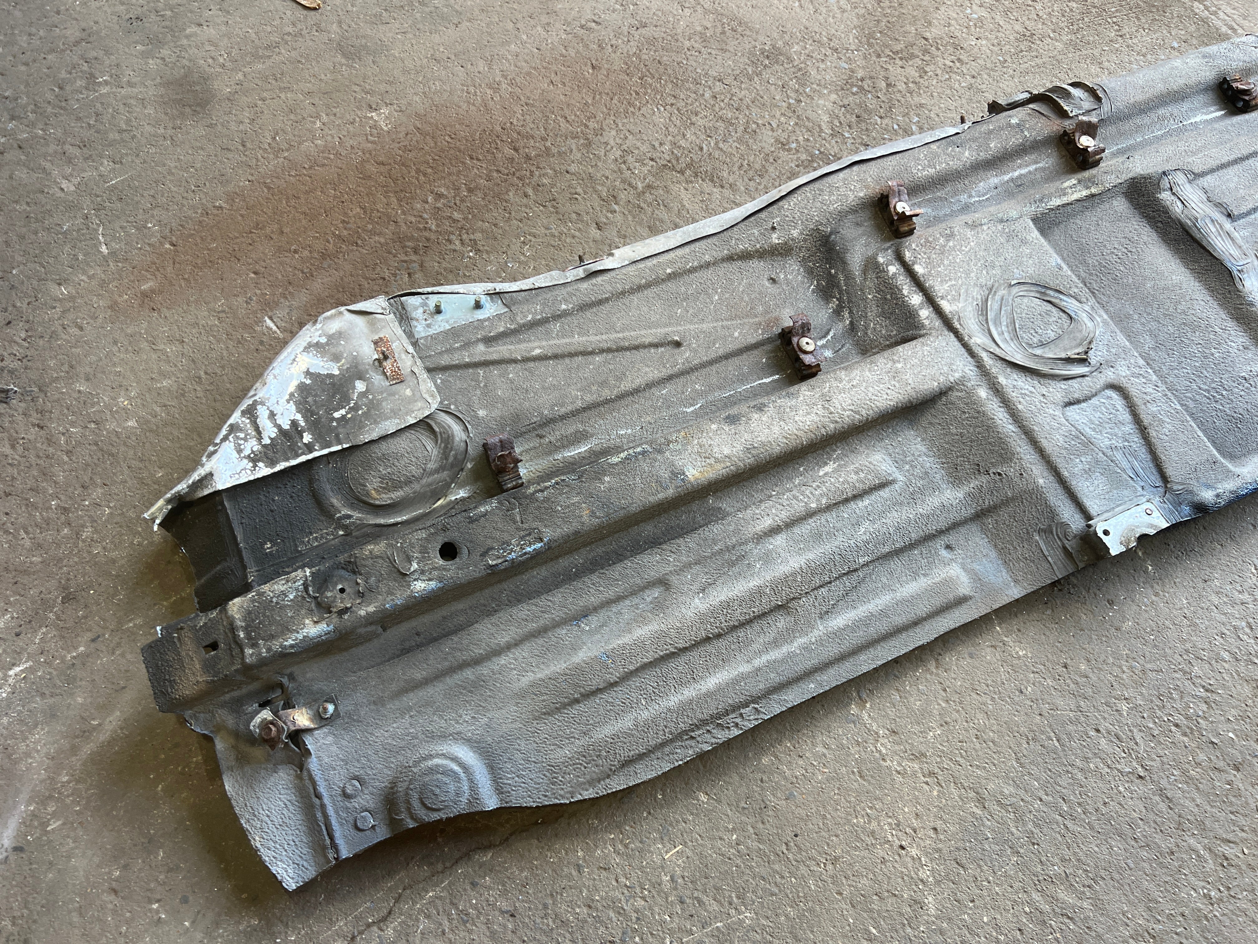 Porsche 944 S2 floor pan left side 94450150100 spares or repair RHD - Image 13