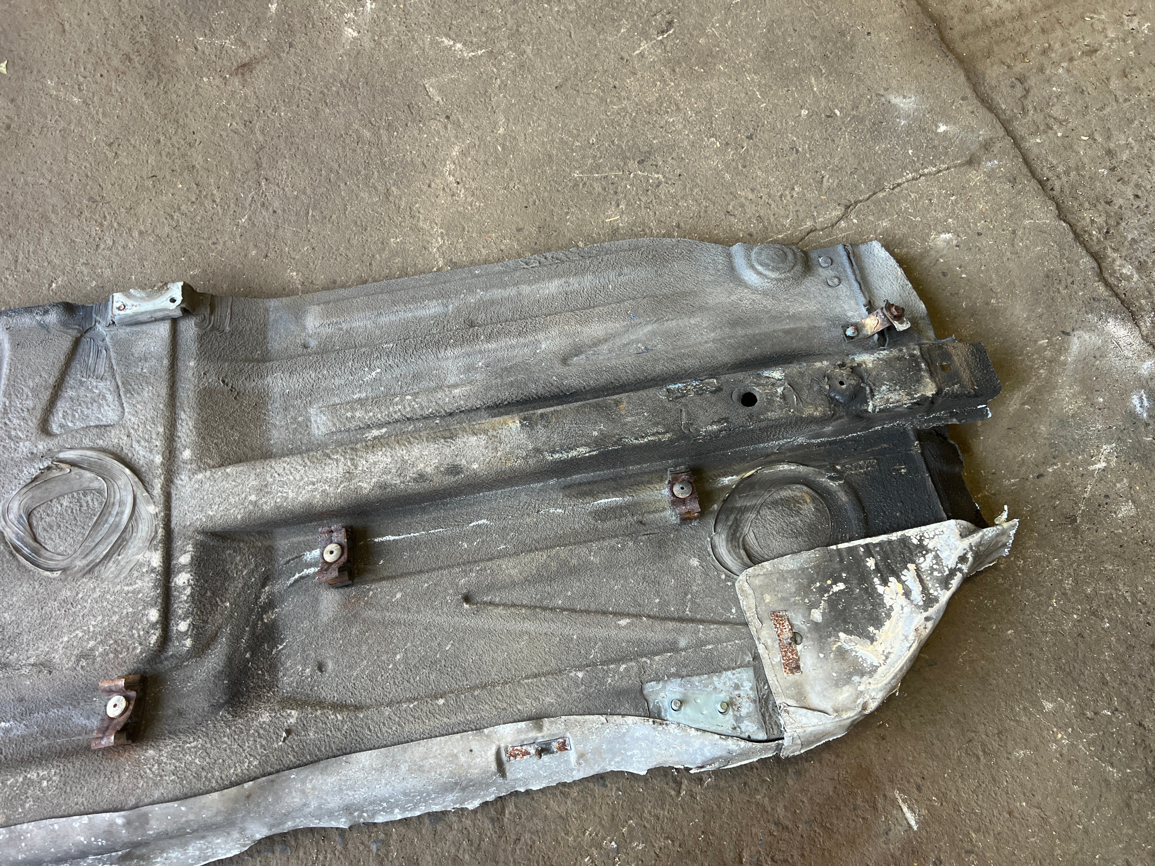 Porsche 944 S2 floor pan left side 94450150100 spares or repair RHD - Image 18