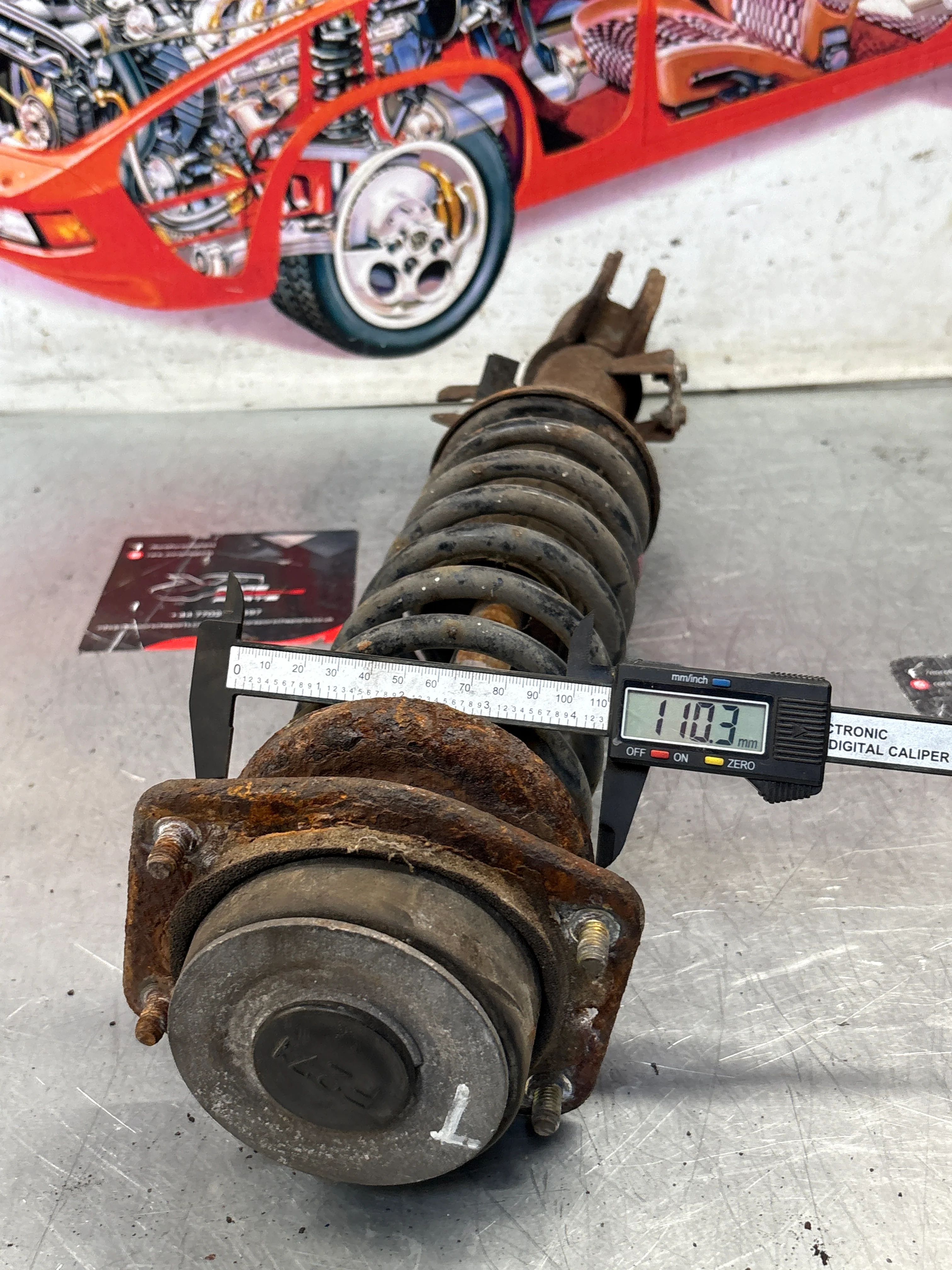 Porsche 944 S2 left, near side, shock absorber , 94434303119 used, spares or repair - Image 9