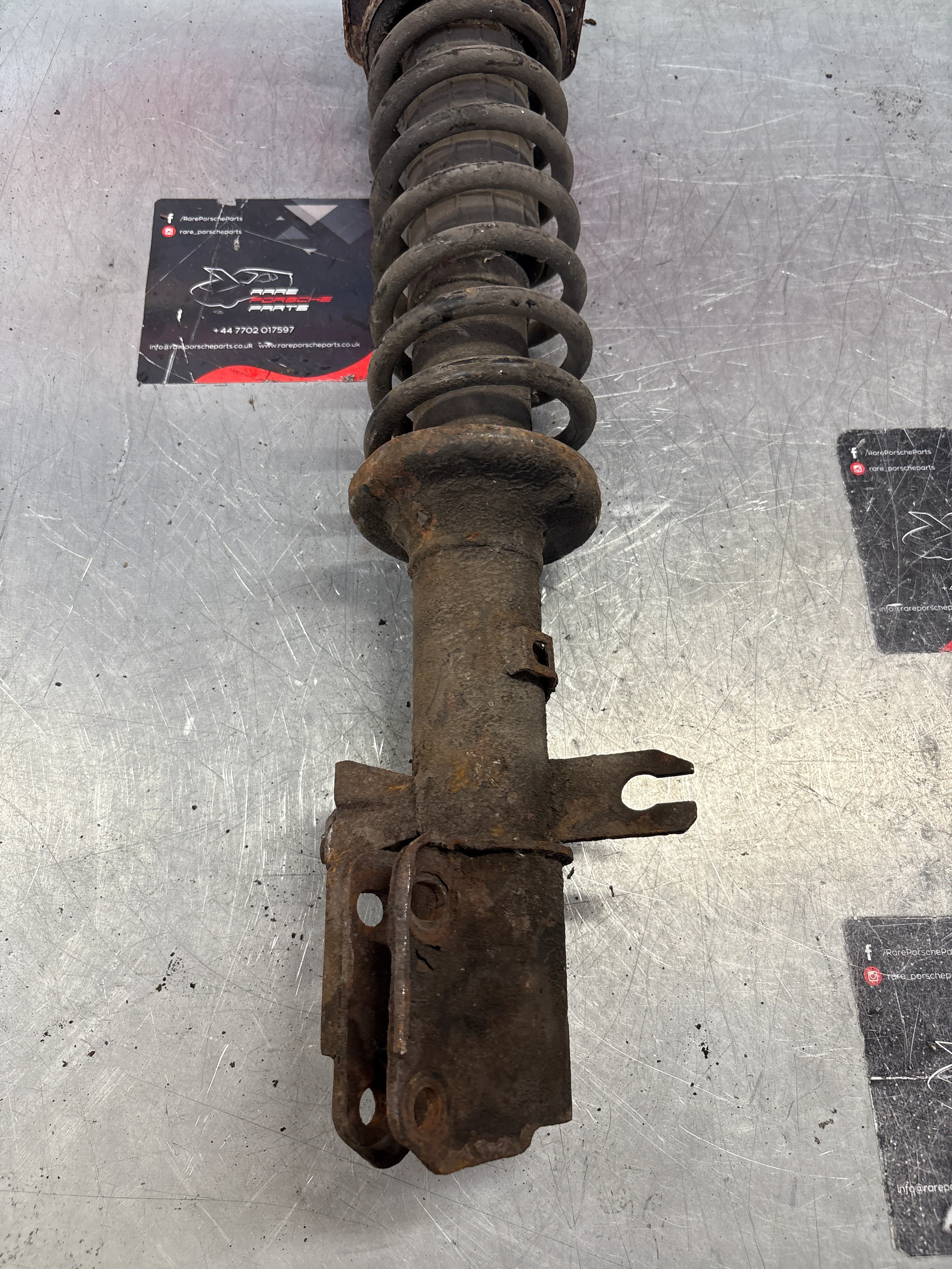 Porsche 944 S2 left, near side, shock absorber , 94434303119 used, spares or repair - Image 4