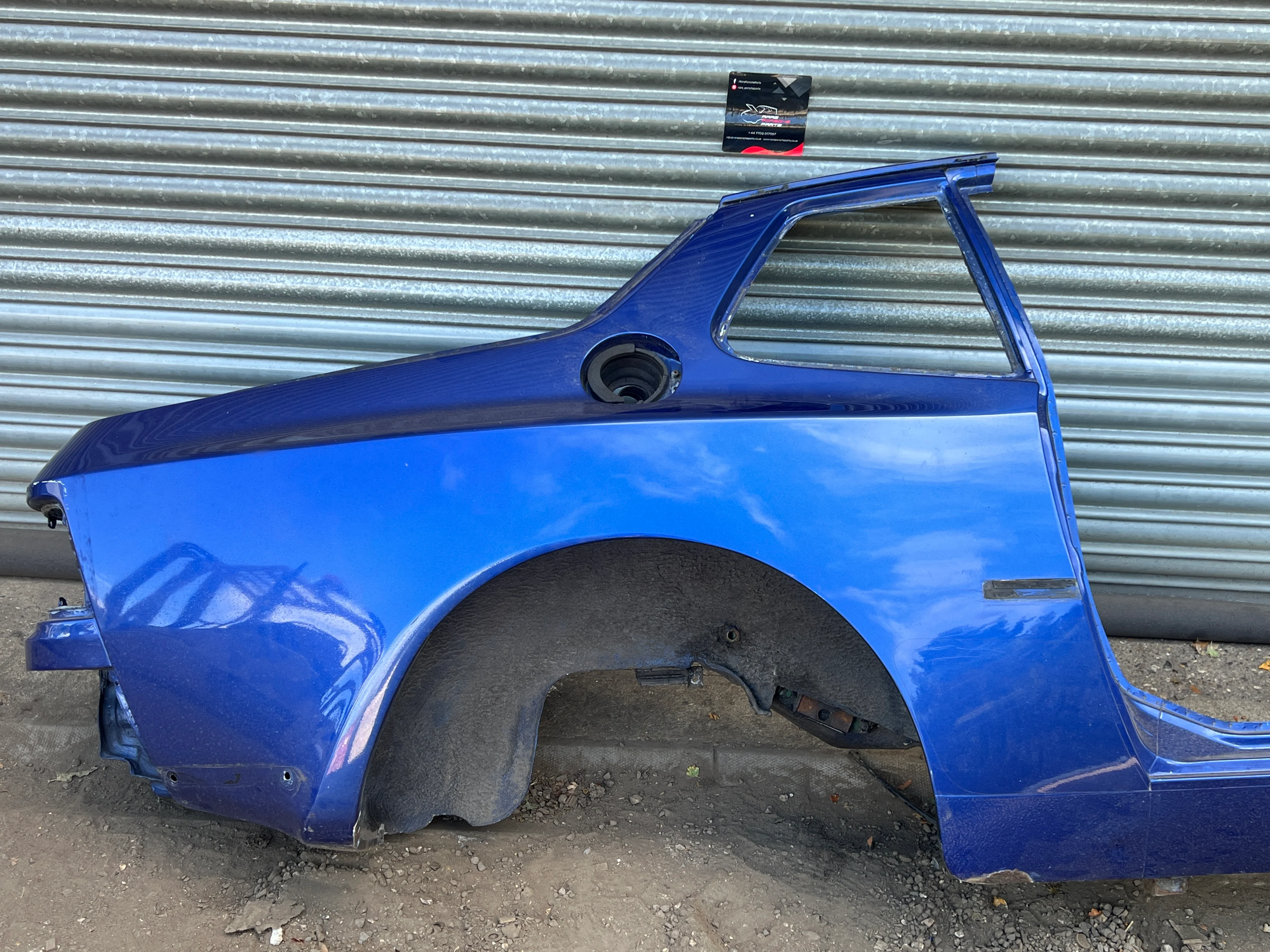 Porsche 944 S2 / Turbo 1991 Right side cut, rear fender with sill 94450390403 94450361200 - Image 7