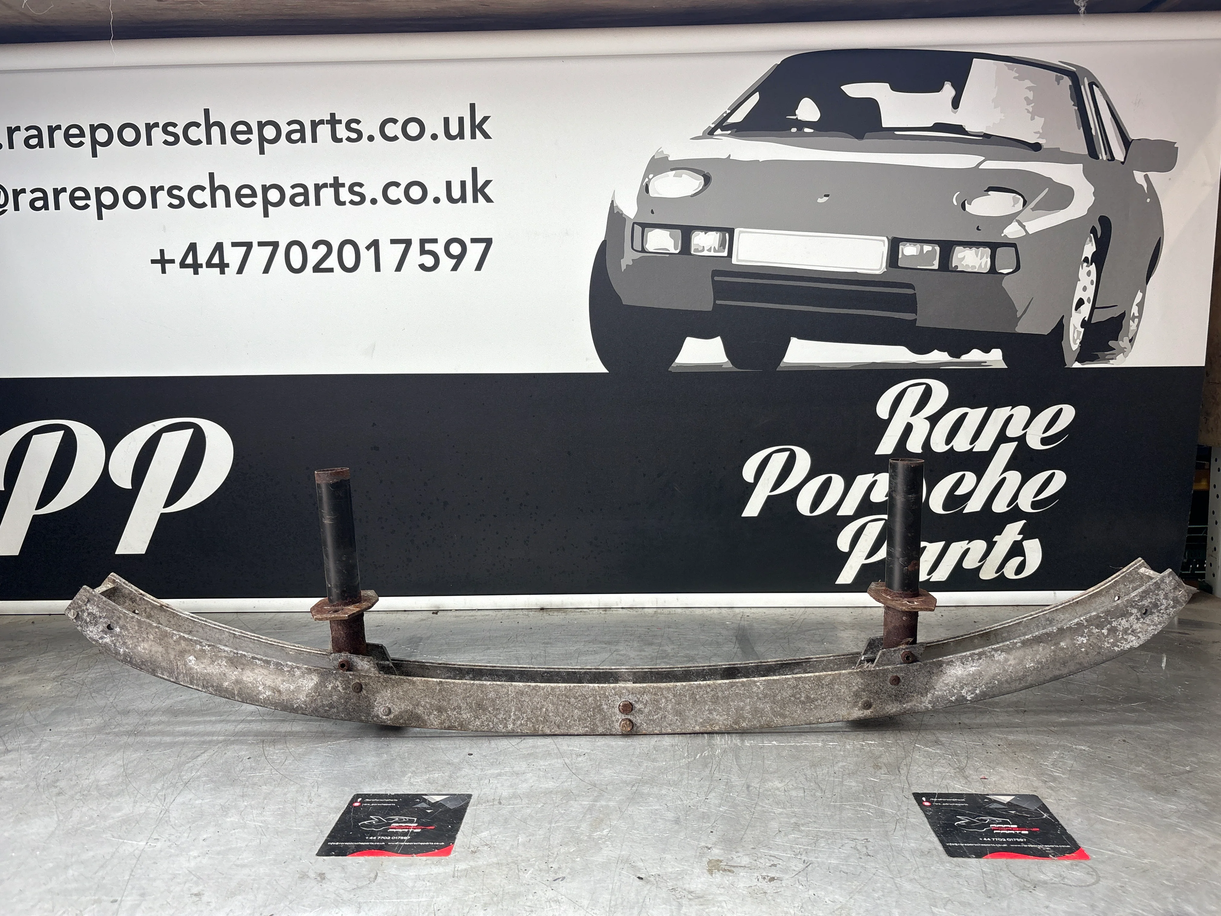 Porsche 944 S2 / turbo front bumper reinforcement panel support 9515050101 used, bolts are seized - Image 2