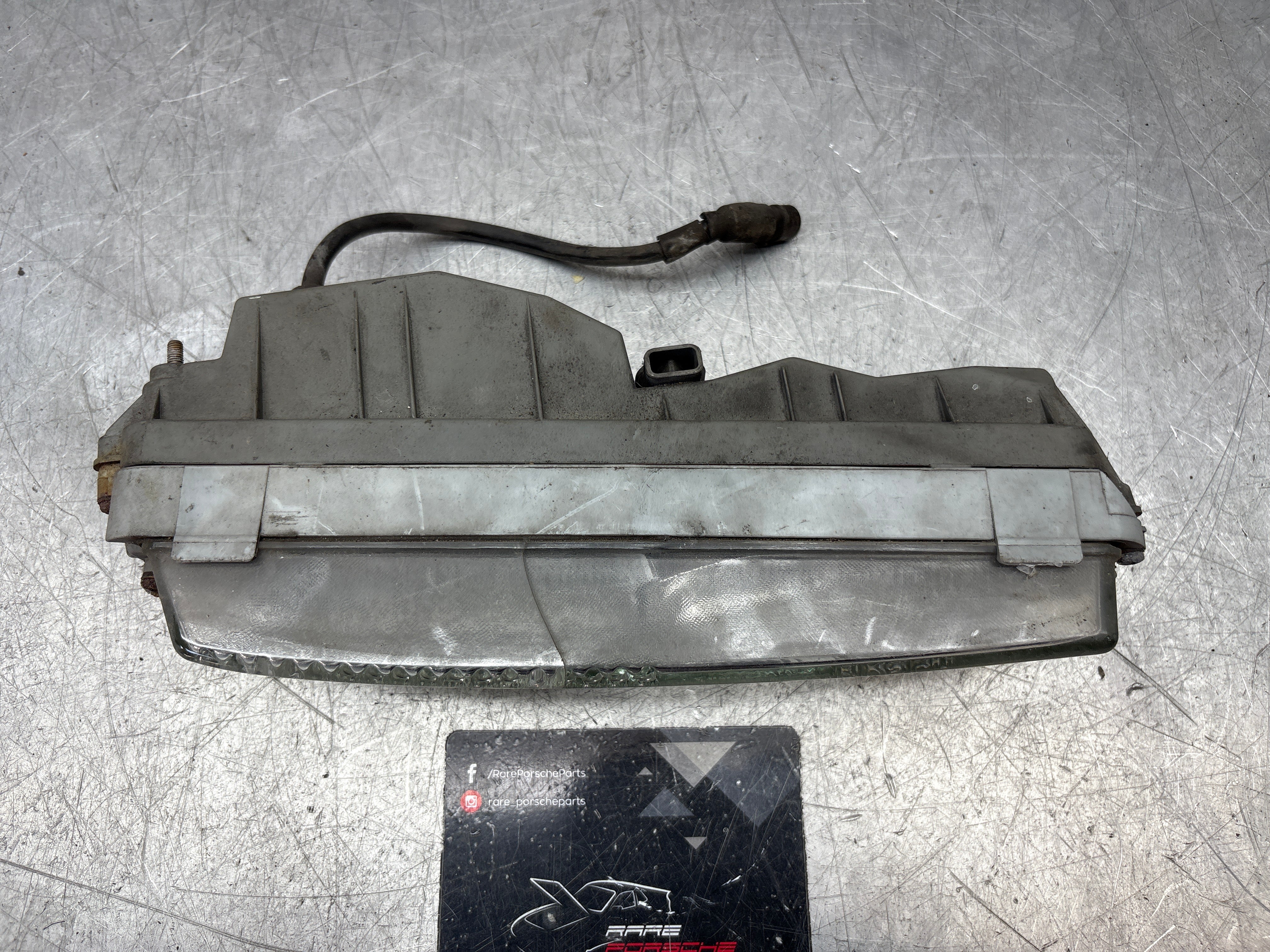Porsche 944 S2 Turbo Right foglight 95163121100 / 0305200701 - Image 5