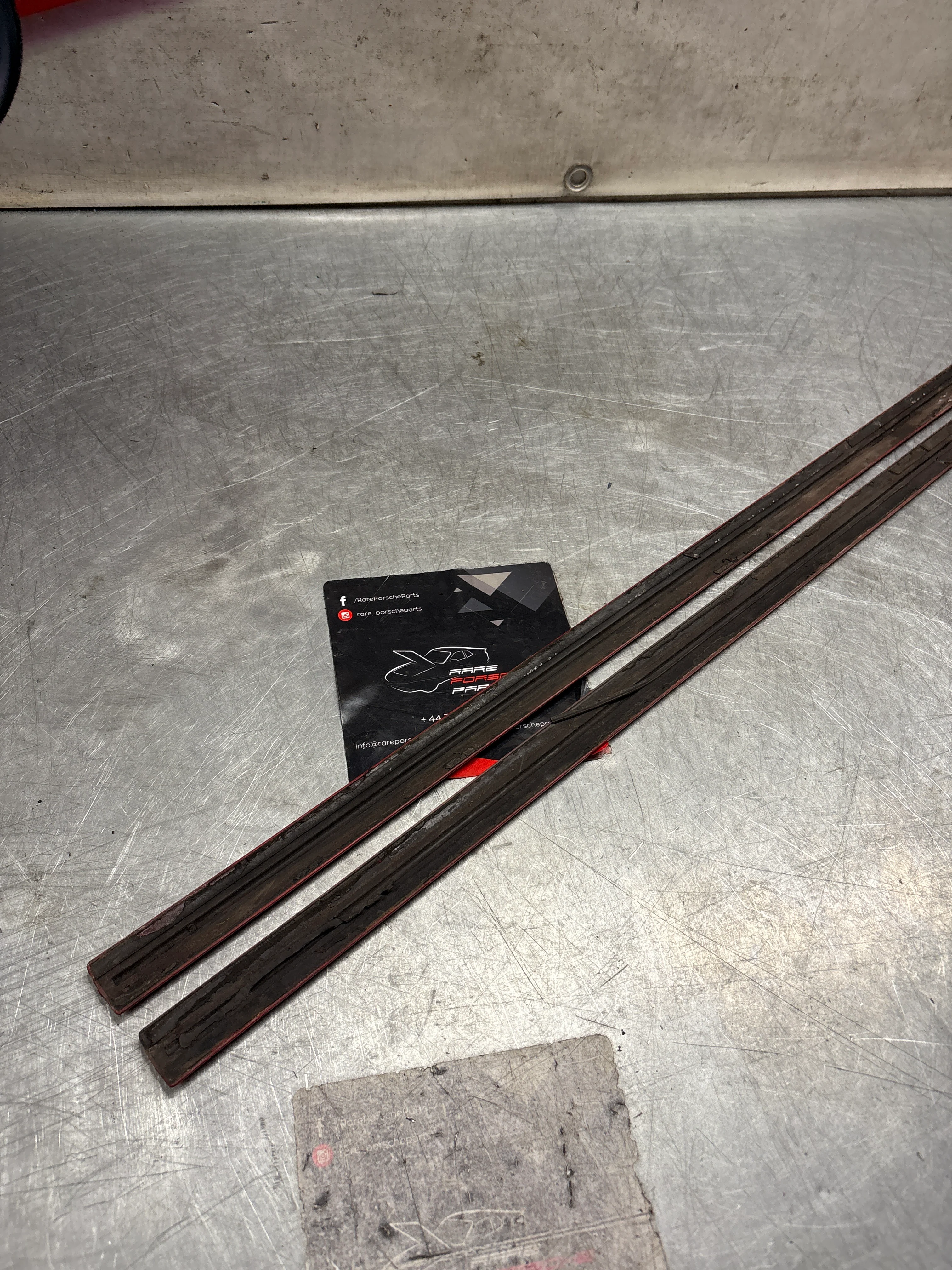 Porsche 944 set of door bump moulding trim, used 93155913700 / 93155913300 / 93155913400 / 93155914100 / 93155914200 - Image 13