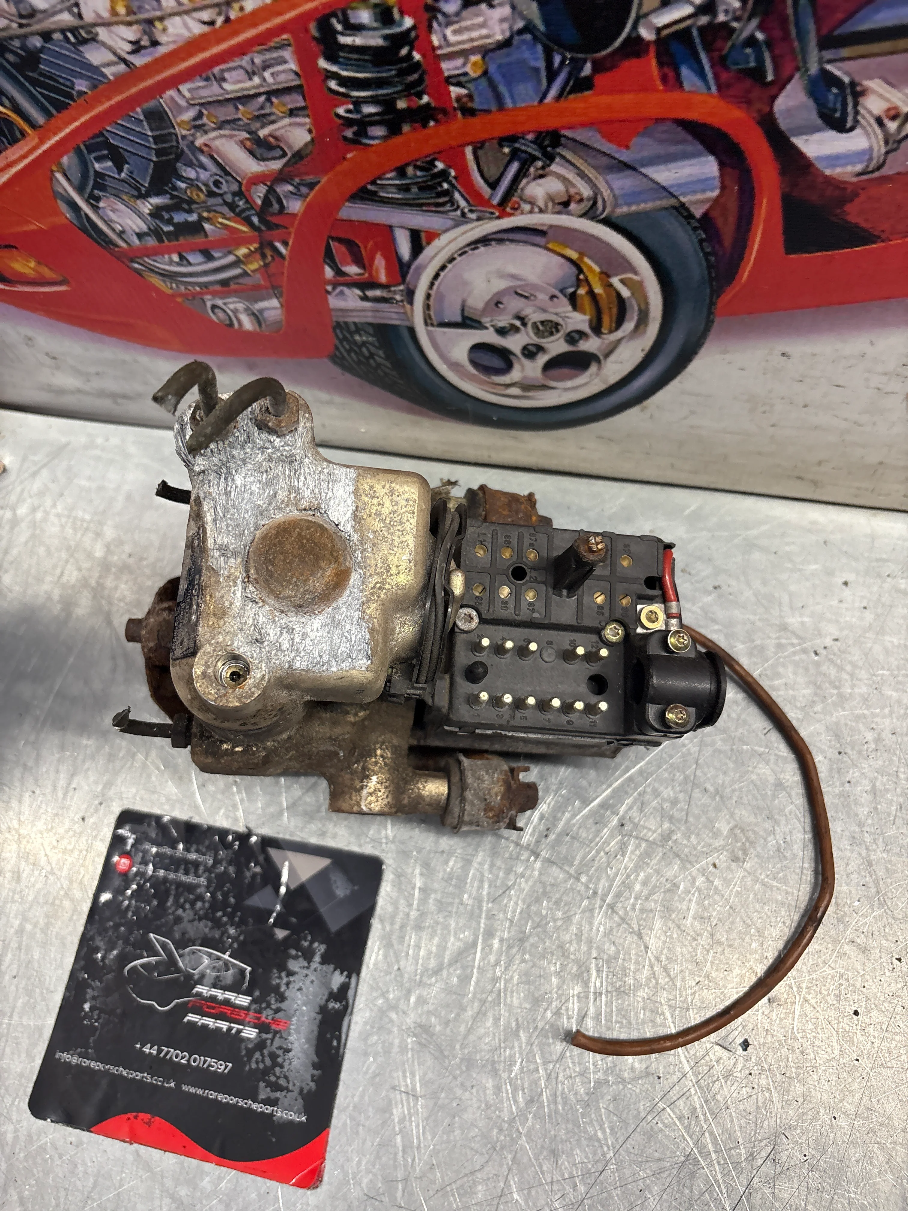 Porsche 944 Turbo Bosch ABS pump, used 0265200038 / 95135511301 - Image 5