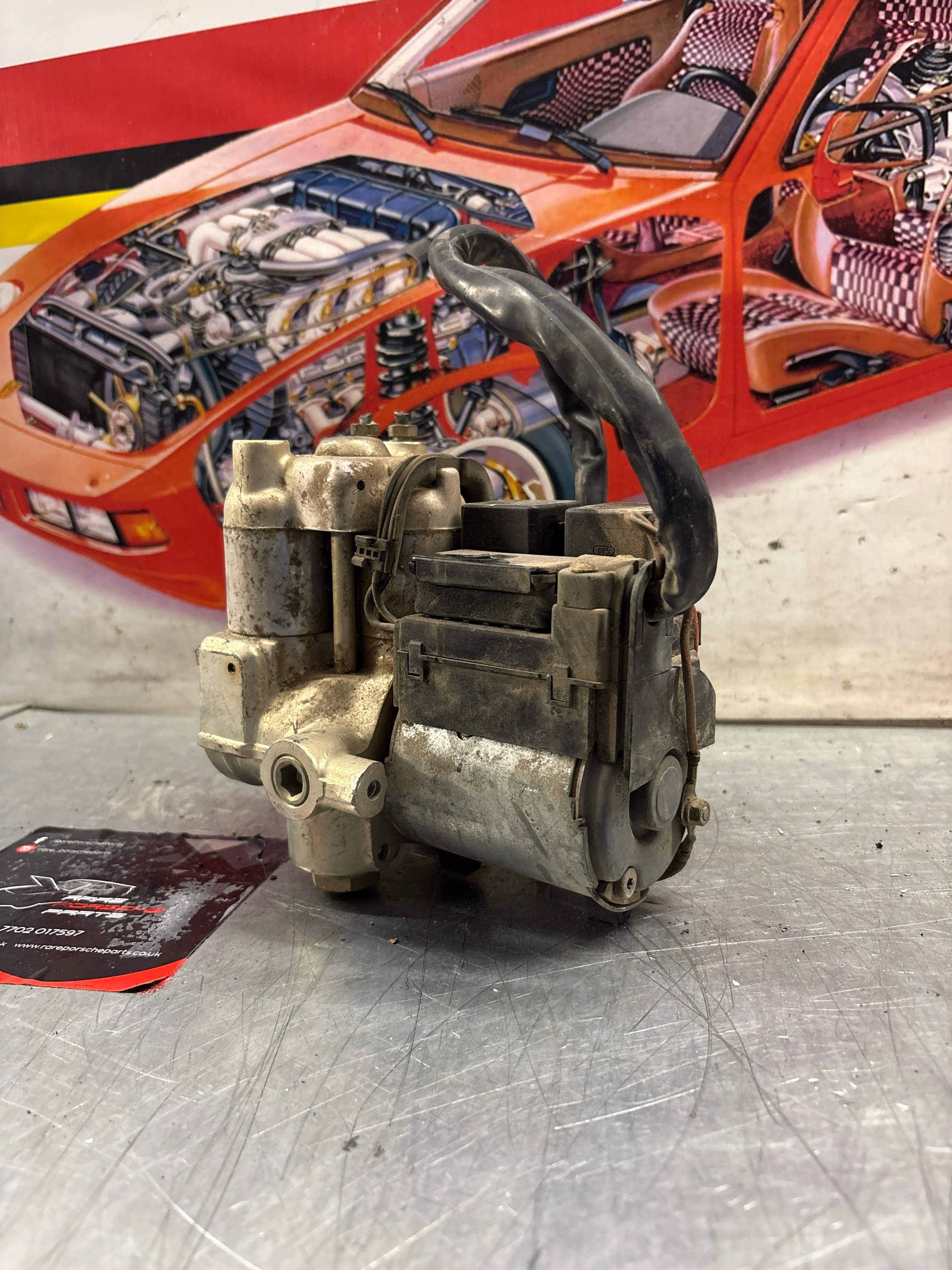 Porsche 944 Turbo Bosch ABS pump, used 0265200038 / 95135511303 - Image 7